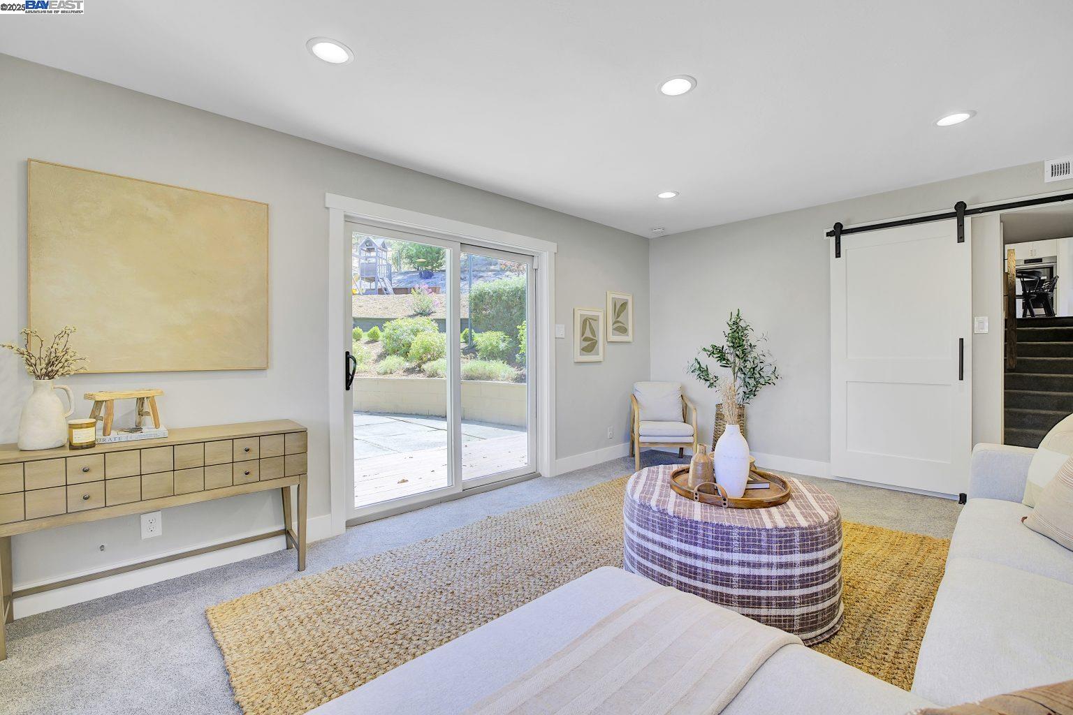 Detail Gallery Image 23 of 55 For 382 Castello Rd, Lafayette,  CA 94549 - 3 Beds | 2/1 Baths