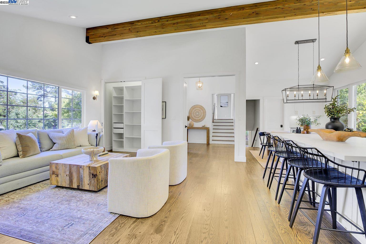 Detail Gallery Image 10 of 55 For 382 Castello Rd, Lafayette,  CA 94549 - 3 Beds | 2/1 Baths