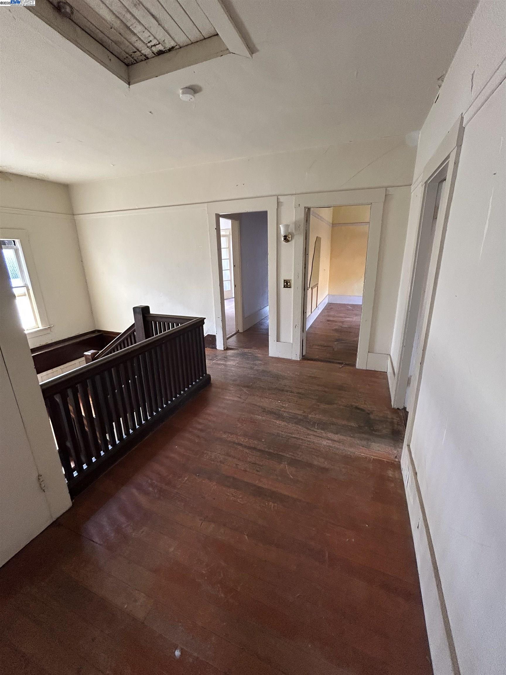 2670 Parker St, Berkeley, California 94704, 6 Bedrooms Bedrooms, 10 Rooms Rooms,3 BathroomsBathrooms,Residential,For Sale,2670 Parker St,41106539