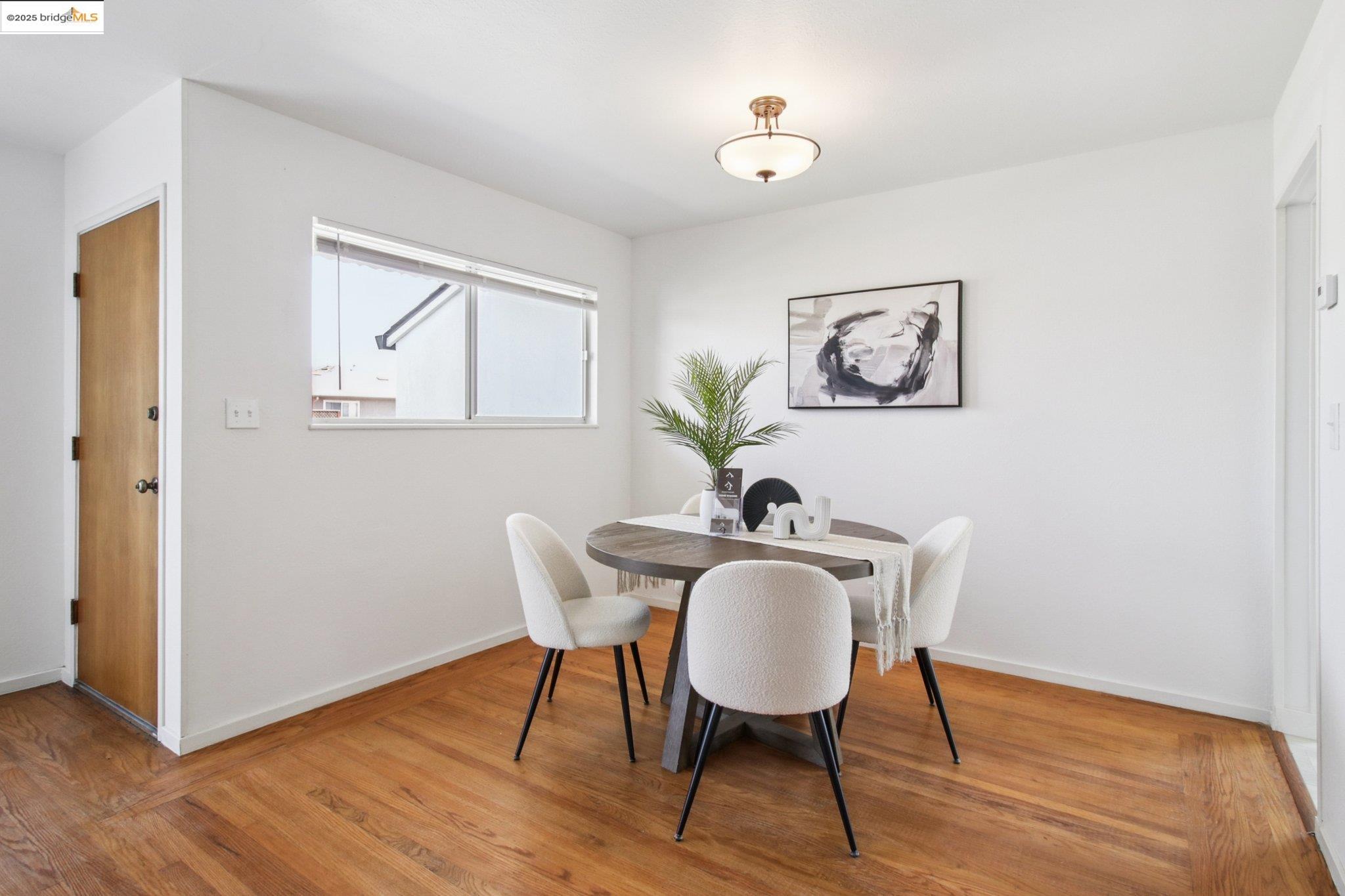 1881 Dolly Ave, San Leandro, California 94577, 3 Bedrooms Bedrooms, 6 Rooms Rooms,1 BathroomBathrooms,Residential,For Sale,1881 Dolly Ave,41106540