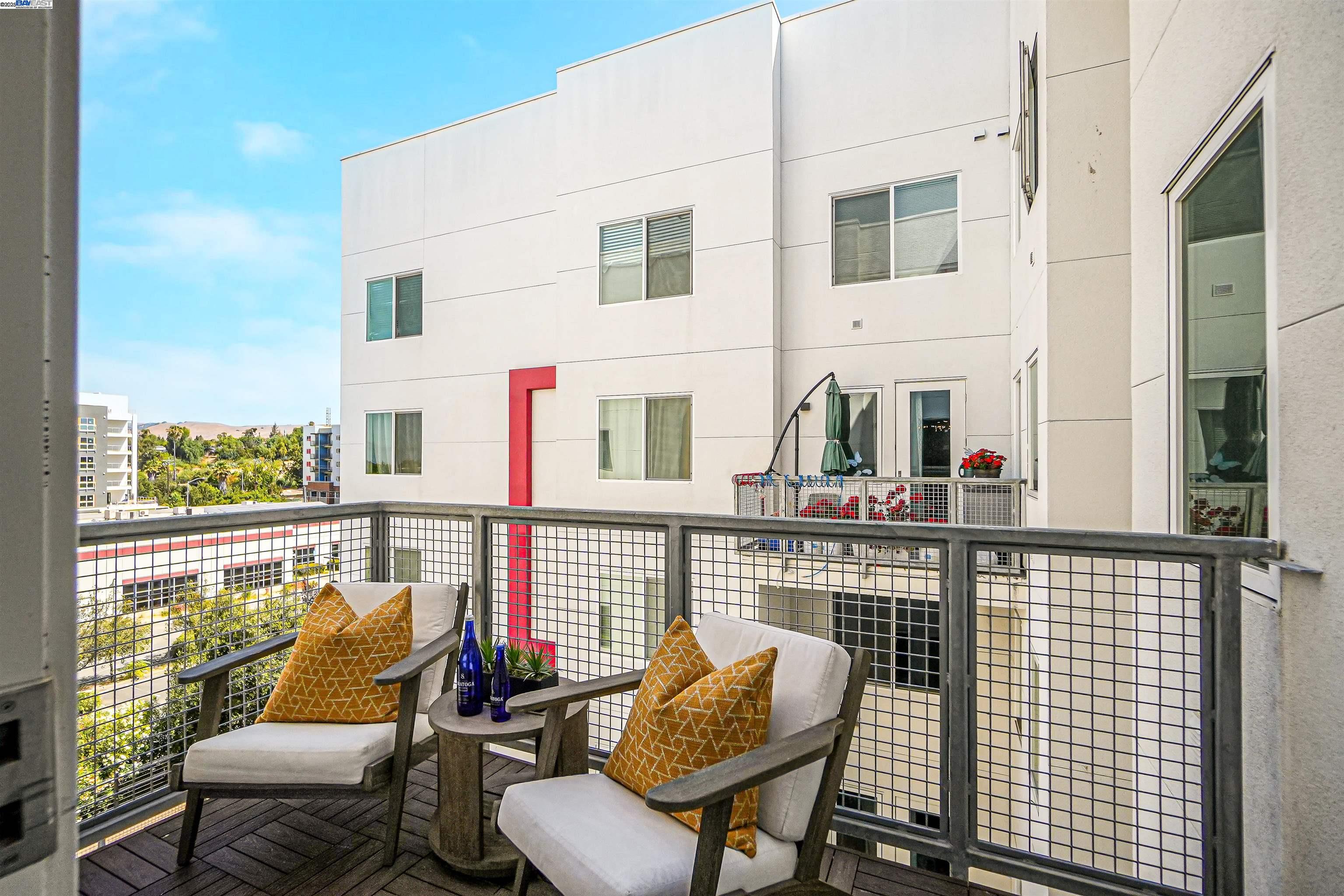42111 Osgood # 418, Fremont, California 94539, 3 Bedrooms Bedrooms, 12 Rooms Rooms,3 BathroomsBathrooms,Residential,For Sale,42111 Osgood # 418,41106541