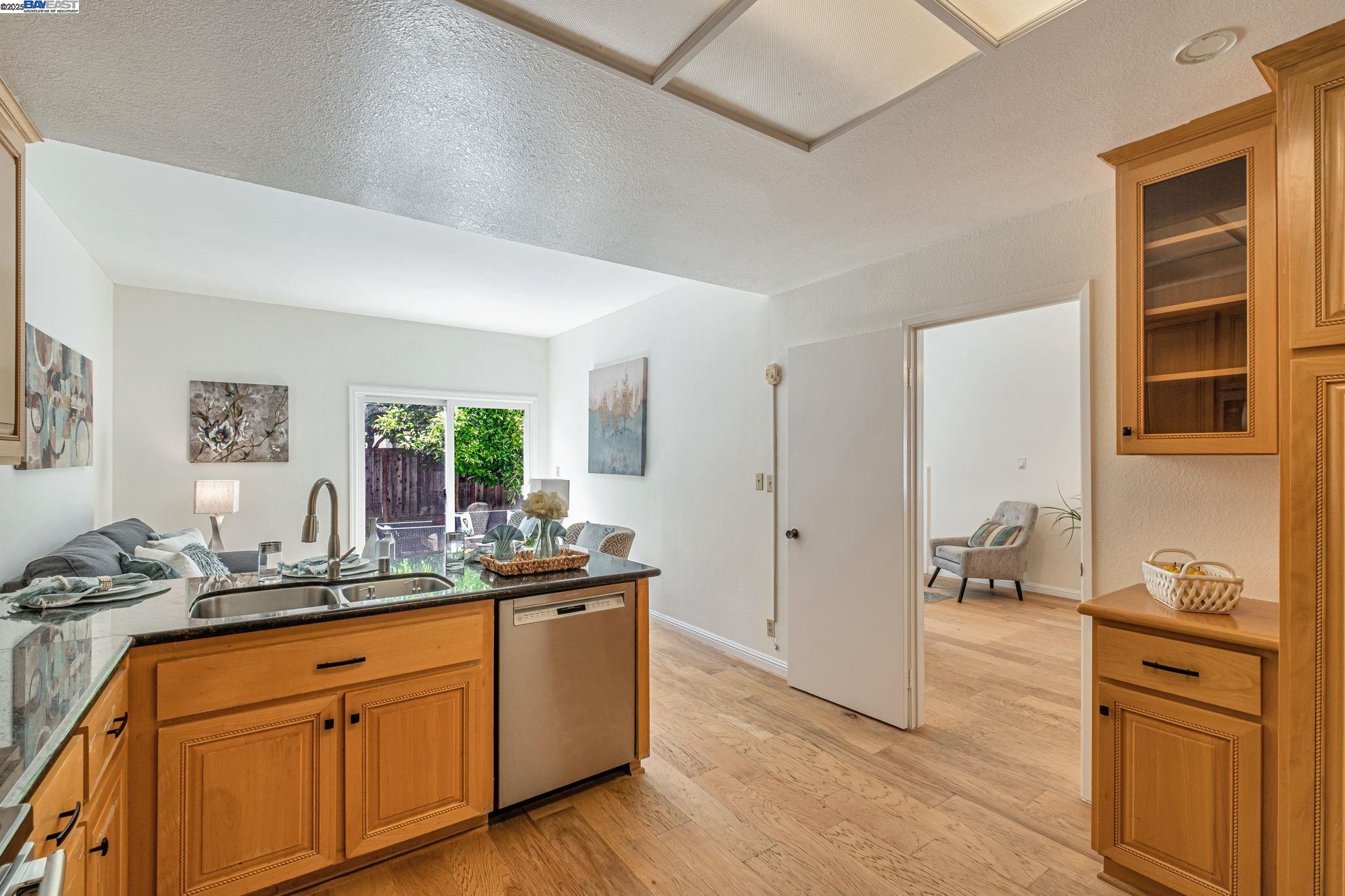 4834 Garnet Cmn, Fremont, California 94555, 4 Bedrooms Bedrooms, 7 Rooms Rooms,2 BathroomsBathrooms,Residential,For Sale,4834 Garnet Cmn,41106542