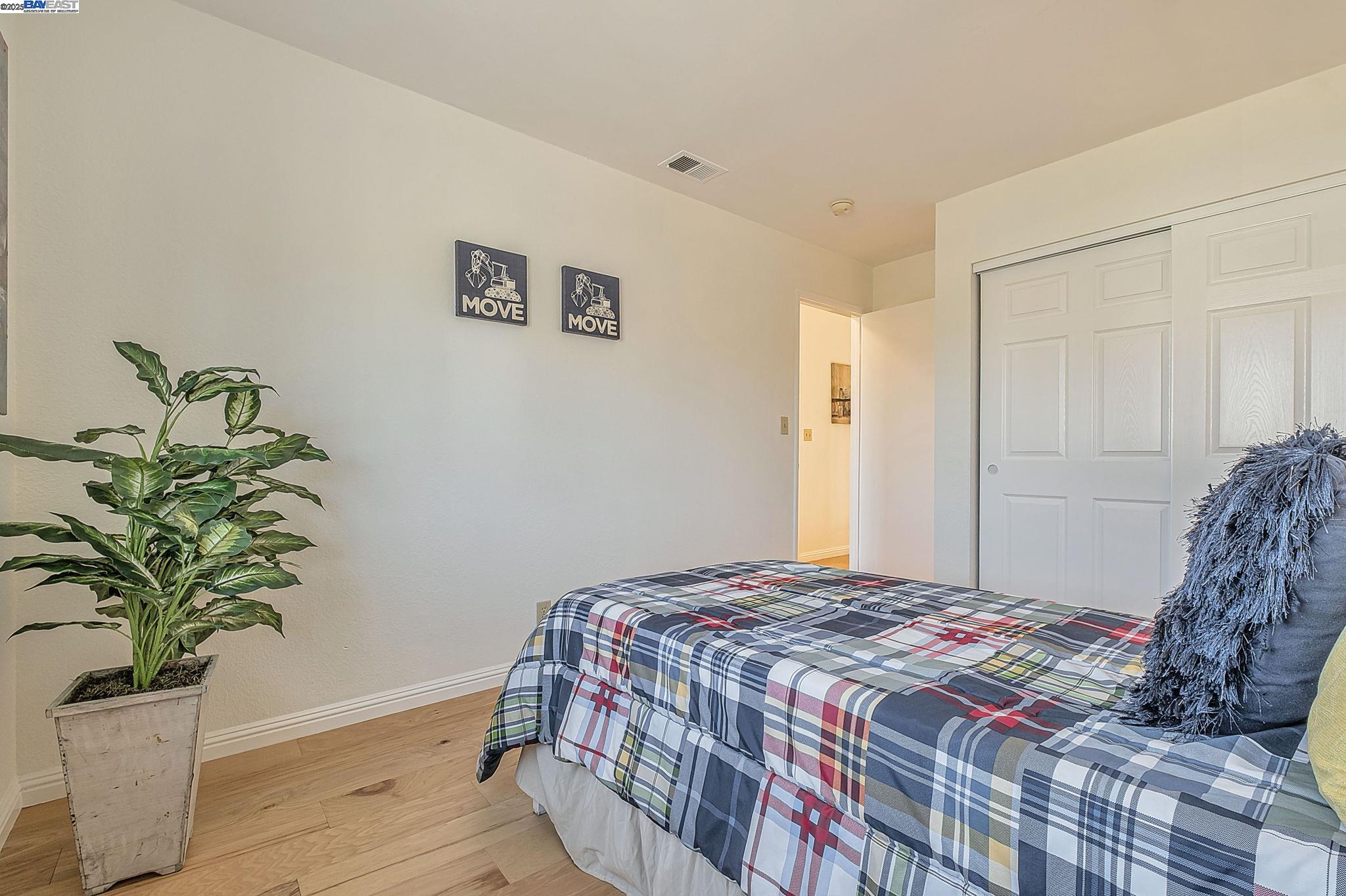 4834 Garnet Cmn, Fremont, California 94555, 4 Bedrooms Bedrooms, 7 Rooms Rooms,2 BathroomsBathrooms,Residential,For Sale,4834 Garnet Cmn,41106542