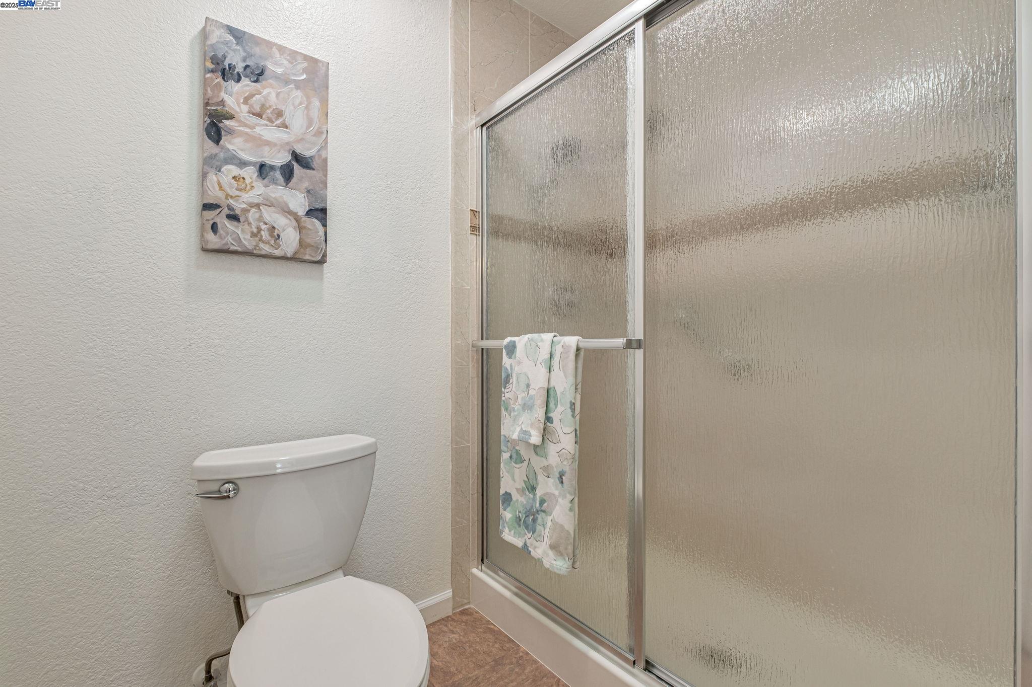 4834 Garnet Cmn, Fremont, California 94555, 4 Bedrooms Bedrooms, 7 Rooms Rooms,2 BathroomsBathrooms,Residential,For Sale,4834 Garnet Cmn,41106542