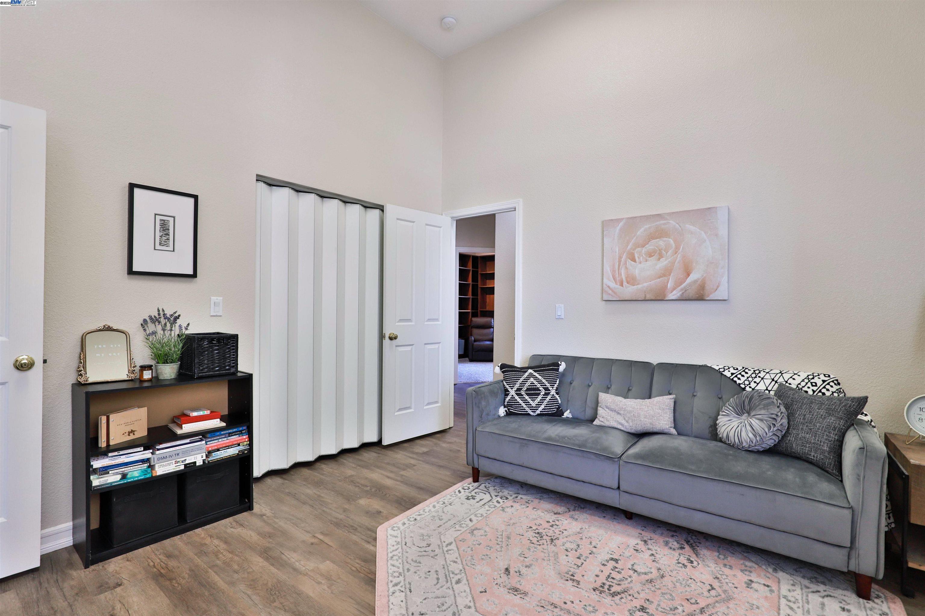 6113 Fountaindale Way, Carmichael, California 95608, 4 Bedrooms Bedrooms, 7 Rooms Rooms,2 BathroomsBathrooms,Residential,For Sale,6113 Fountaindale Way,41106543