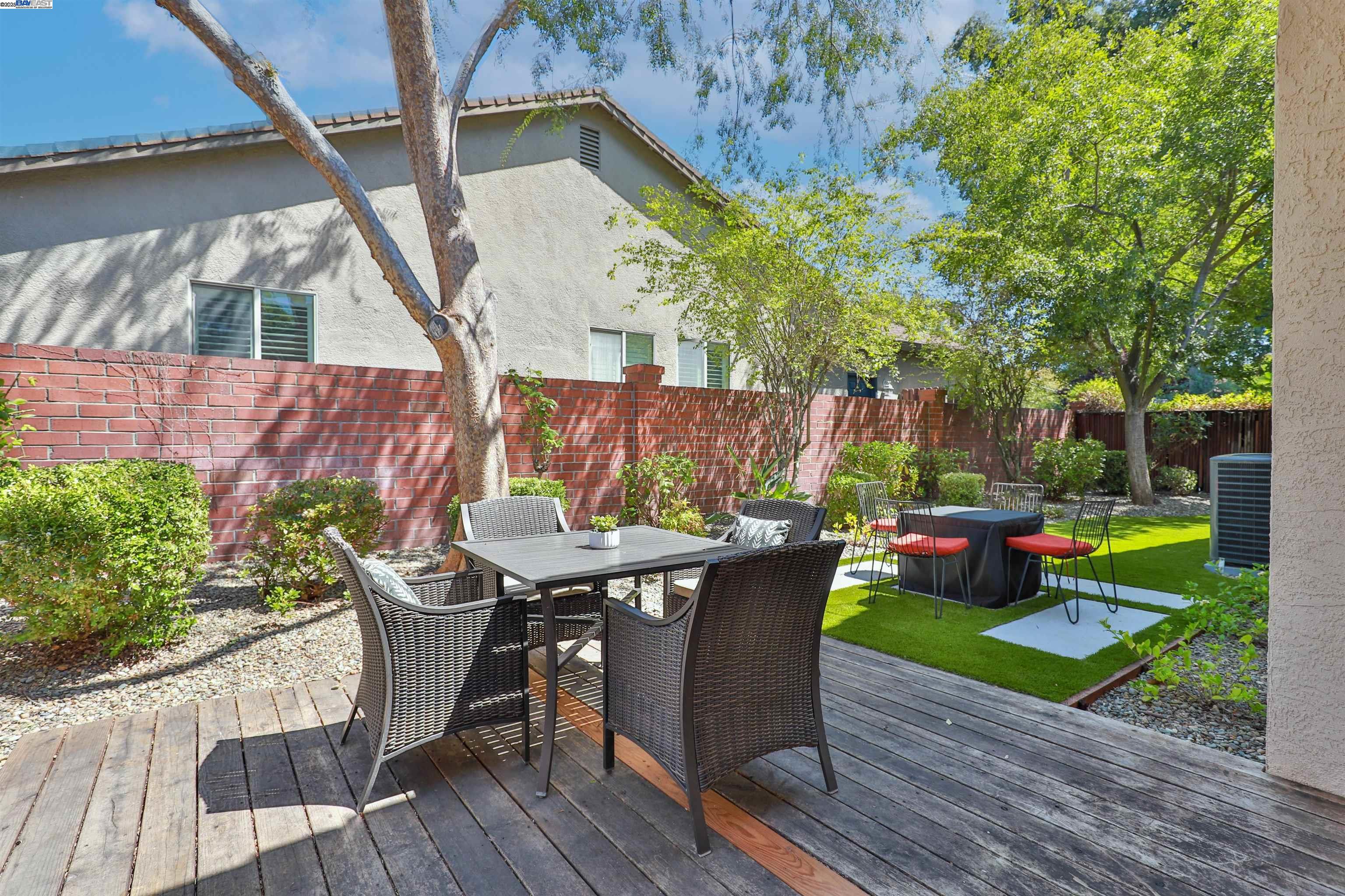 6113 Fountaindale Way, Carmichael, California 95608, 4 Bedrooms Bedrooms, 7 Rooms Rooms,2 BathroomsBathrooms,Residential,For Sale,6113 Fountaindale Way,41106543