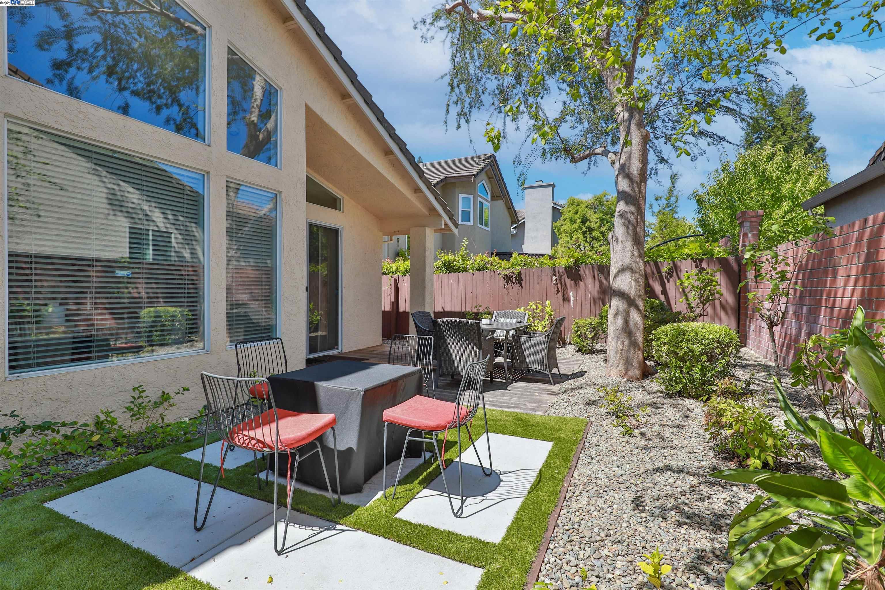 6113 Fountaindale Way, Carmichael, California 95608, 4 Bedrooms Bedrooms, 7 Rooms Rooms,2 BathroomsBathrooms,Residential,For Sale,6113 Fountaindale Way,41106543
