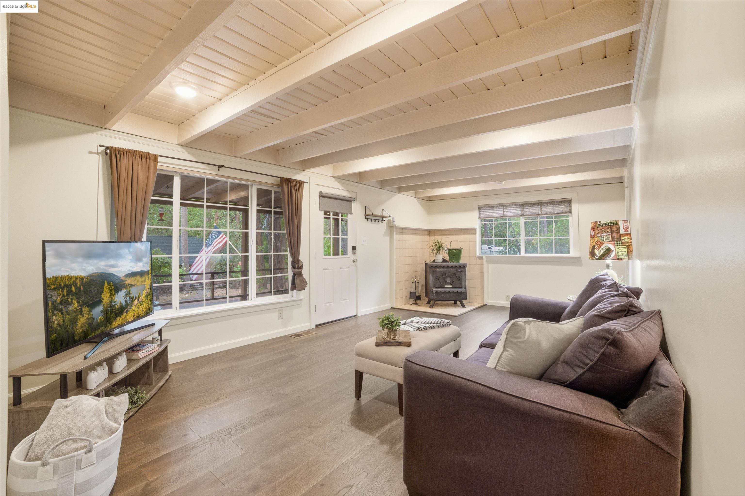 Front Image Thumbnail for EB41106547