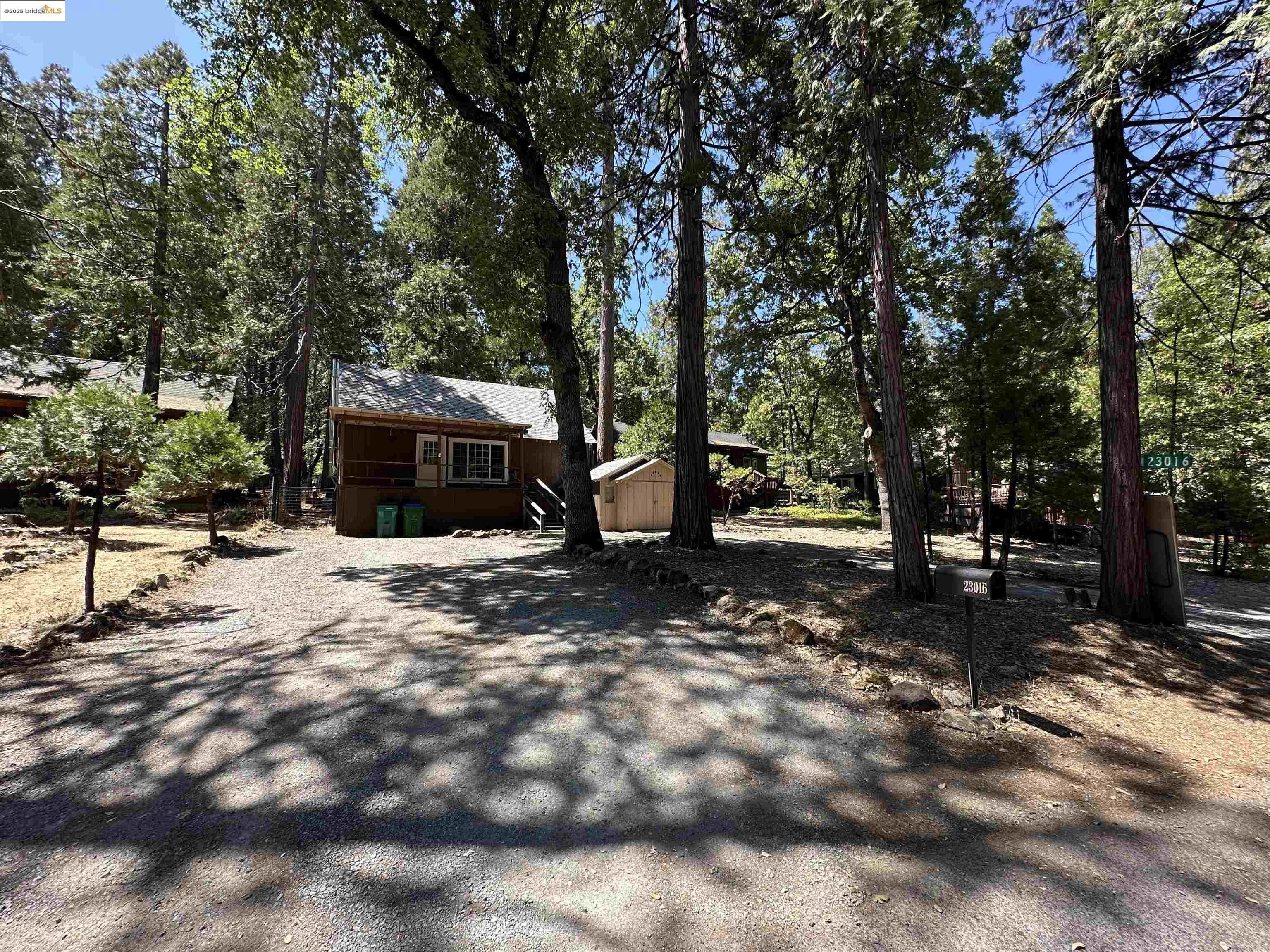 23016 Sierra Dr, Twain Harte, California 95383, 3 Bedrooms Bedrooms, 9 Rooms Rooms,2 BathroomsBathrooms,Residential,For Sale,23016 Sierra Dr,41106547