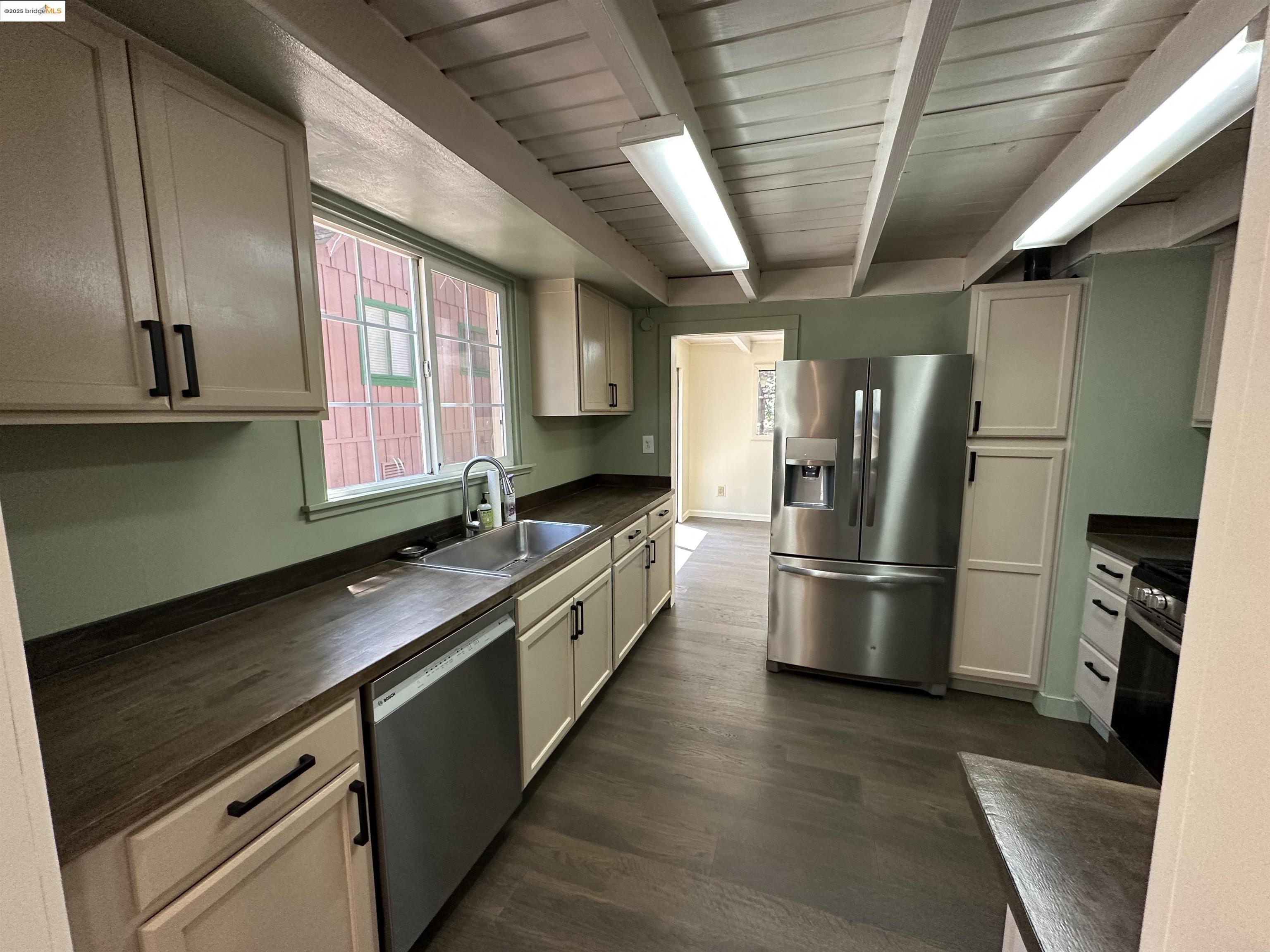 23016 Sierra Dr, Twain Harte, California 95383, 3 Bedrooms Bedrooms, 9 Rooms Rooms,2 BathroomsBathrooms,Residential,For Sale,23016 Sierra Dr,41106547