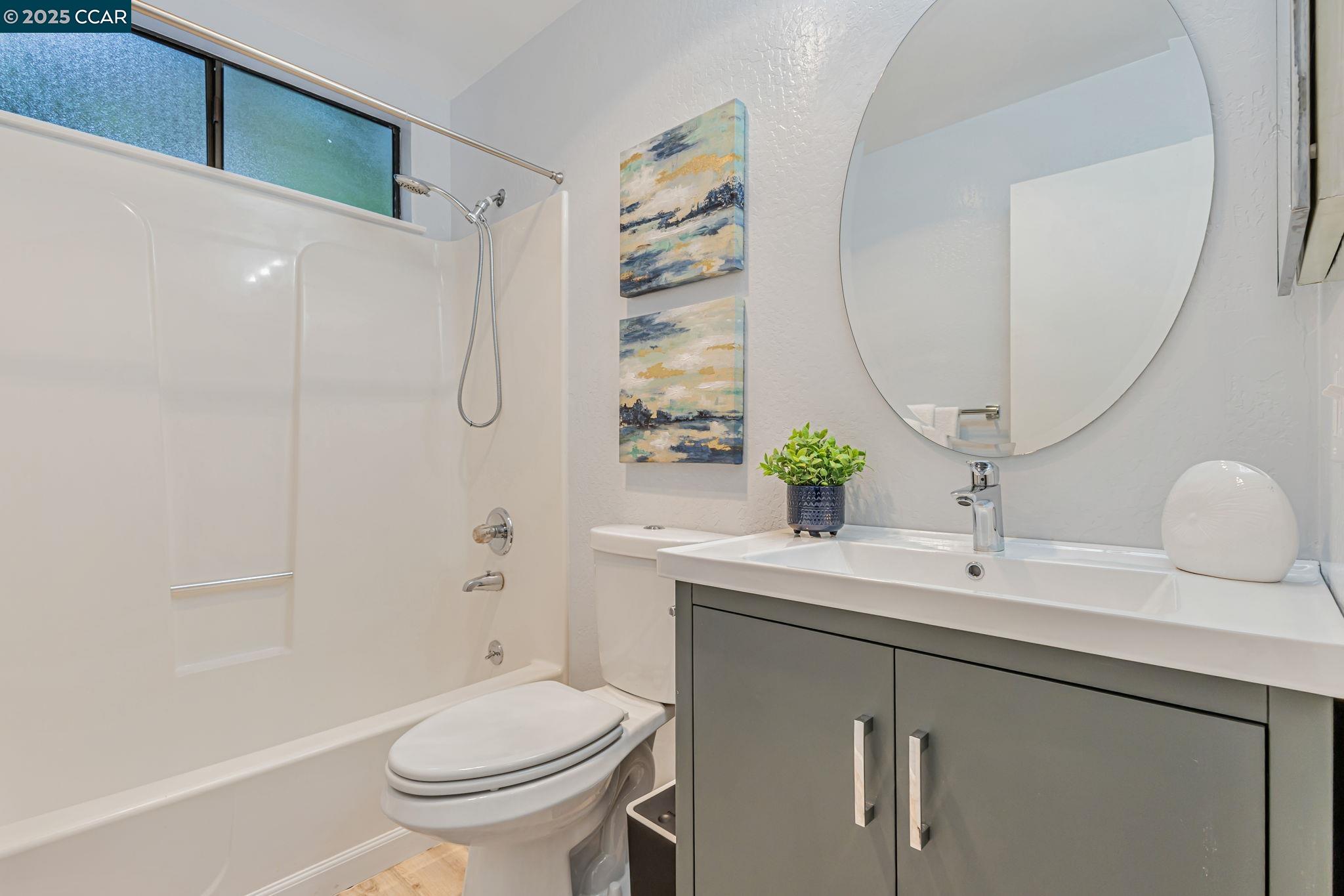 Detail Gallery Image 19 of 38 For 290 Olympian Way, Pacifica,  CA 94044 - 2 Beds | 2 Baths