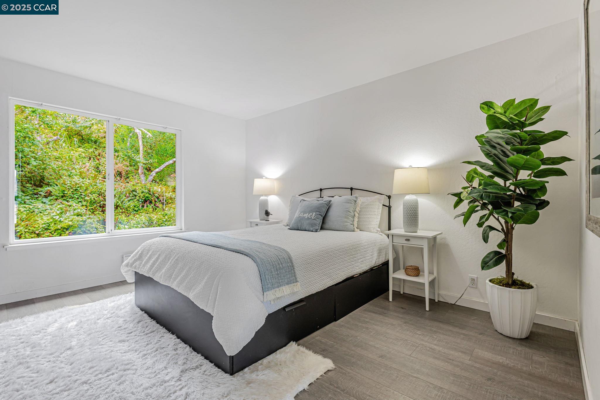 Detail Gallery Image 26 of 38 For 290 Olympian Way, Pacifica,  CA 94044 - 2 Beds | 2 Baths