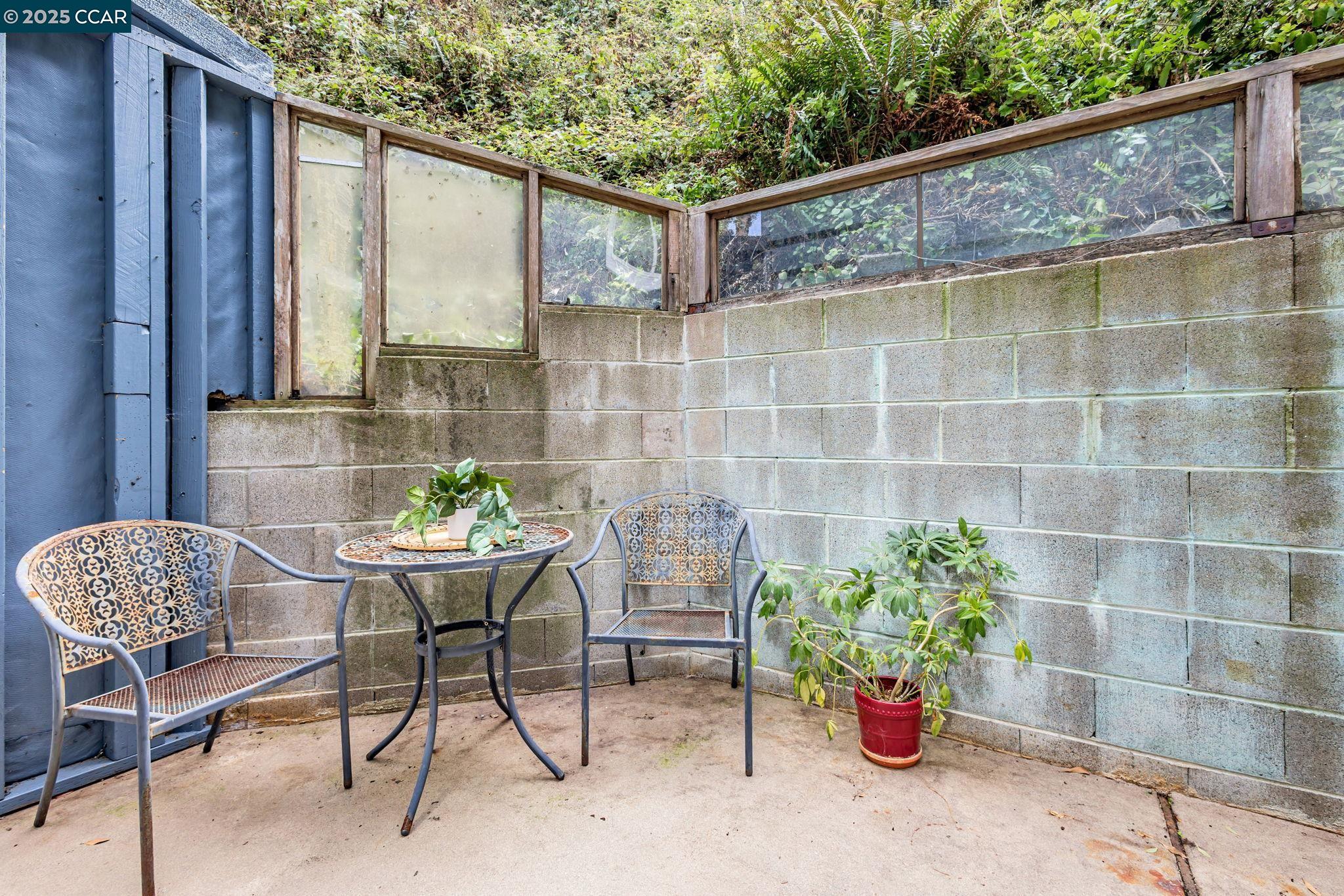 Detail Gallery Image 30 of 38 For 290 Olympian Way, Pacifica,  CA 94044 - 2 Beds | 2 Baths