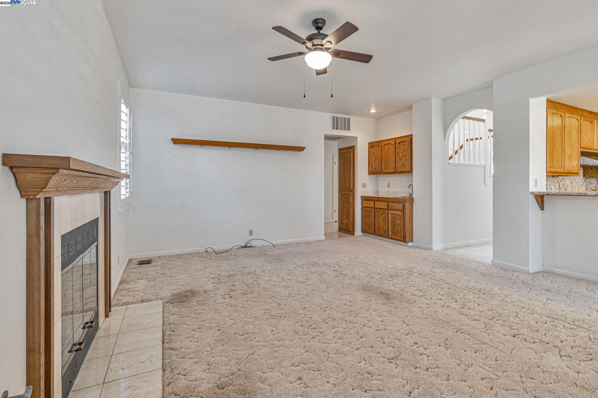 Detail Gallery Image 13 of 57 For 2236 Colonial Ct, Discovery Bay,  CA 94505 - 4 Beds | 3 Baths