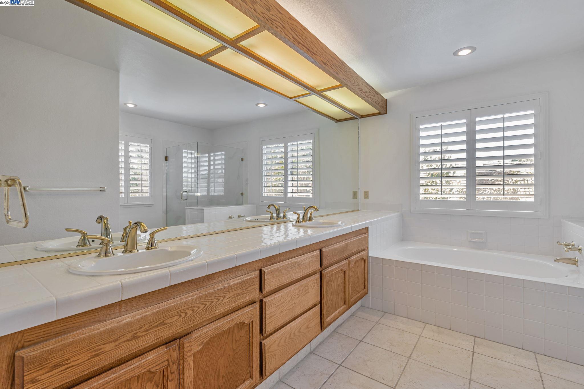 Detail Gallery Image 42 of 57 For 2236 Colonial Ct, Discovery Bay,  CA 94505 - 4 Beds | 3 Baths
