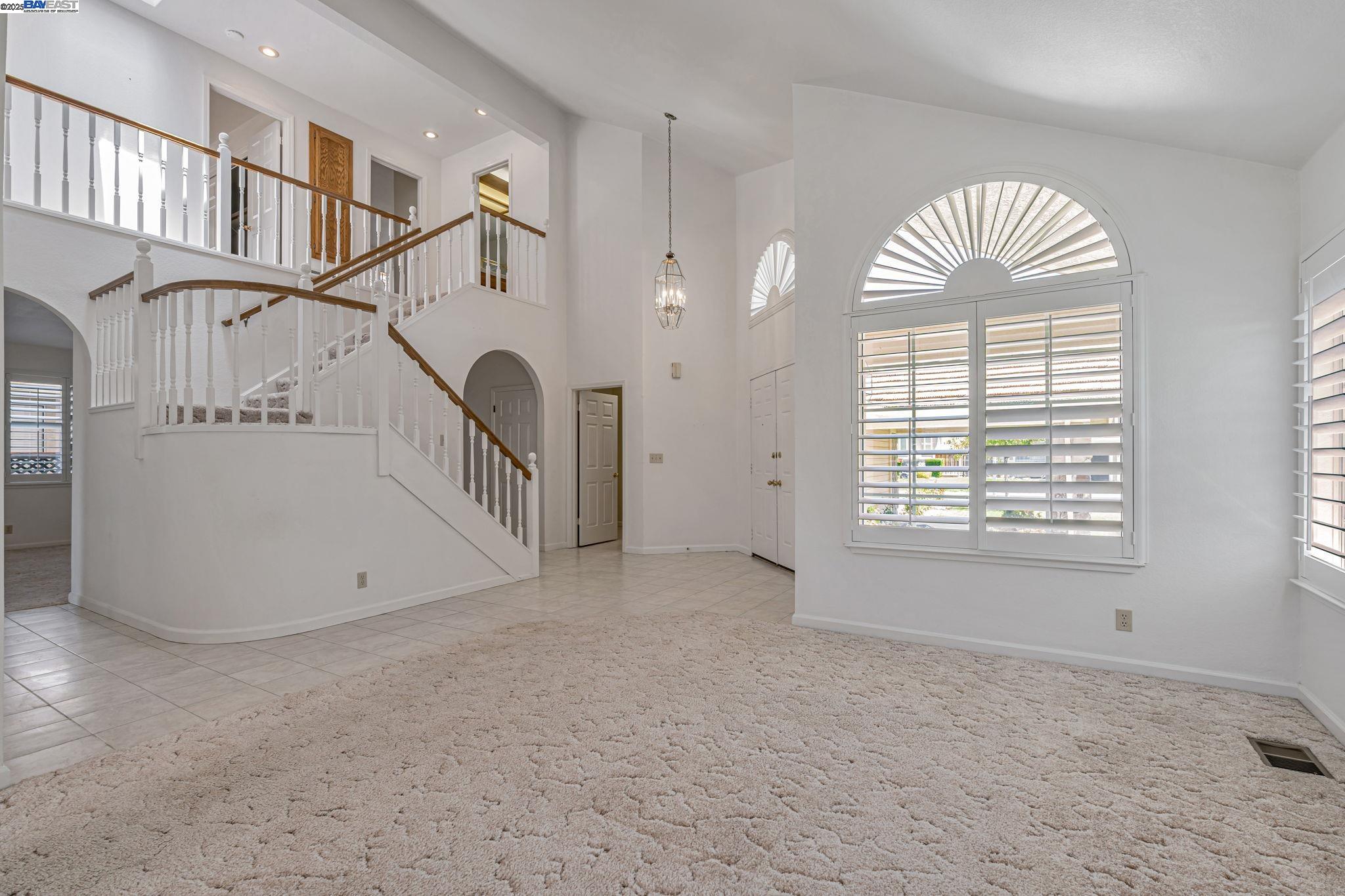 Detail Gallery Image 9 of 57 For 2236 Colonial Ct, Discovery Bay,  CA 94505 - 4 Beds | 3 Baths