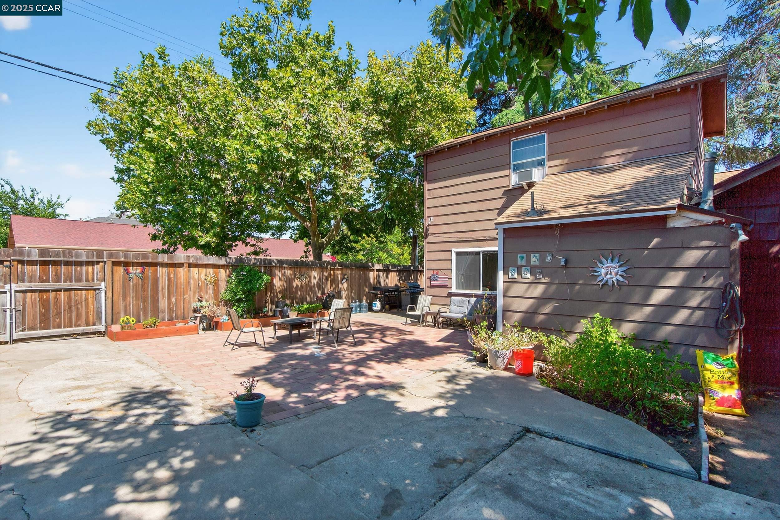 223 W 5Th St, Antioch, California 94509, 3 Bedrooms Bedrooms, 9 Rooms Rooms,2 BathroomsBathrooms,Residential,For Sale,223 W 5Th St,41106553