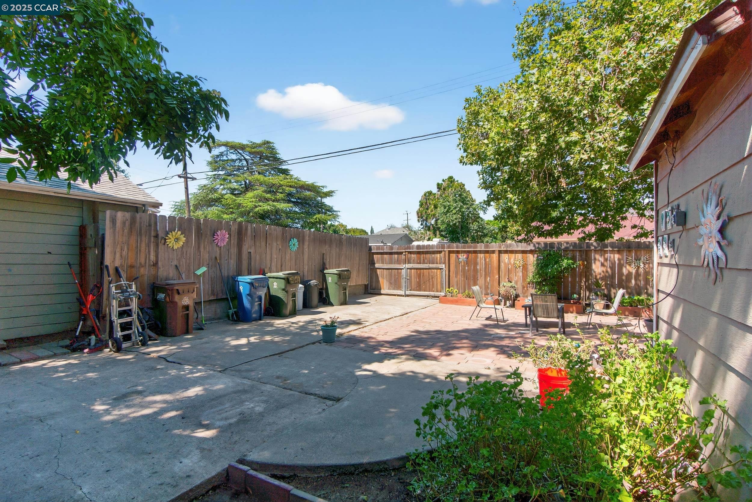223 W 5Th St, Antioch, California 94509, 3 Bedrooms Bedrooms, 9 Rooms Rooms,2 BathroomsBathrooms,Residential,For Sale,223 W 5Th St,41106553