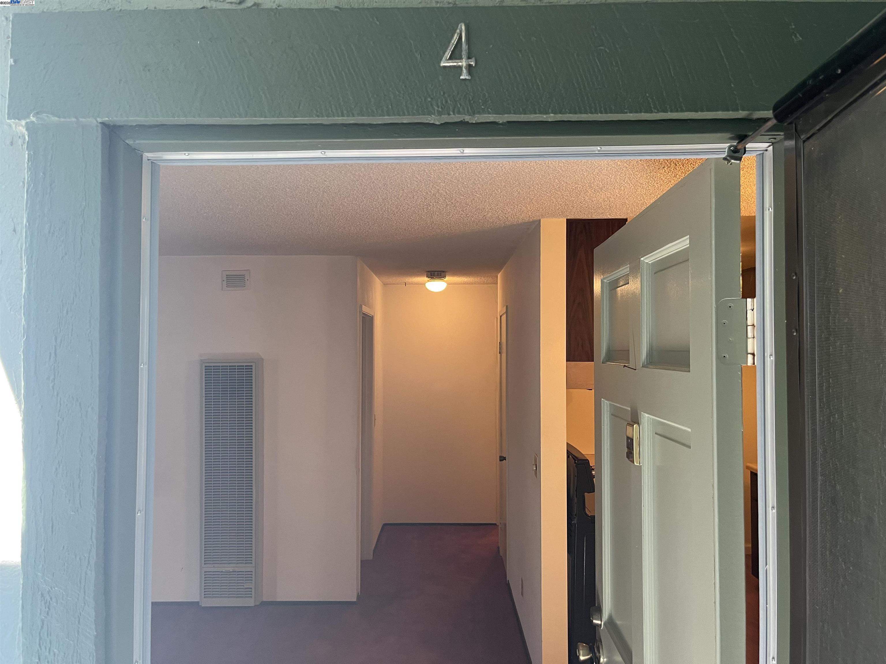 5278 San Pablo Dam Rd. # 4, El Sobrante, California 94803, 1 Bedroom Bedrooms, 3 Rooms Rooms,1 BathroomBathrooms,Residential,For Sale,5278 San Pablo Dam Rd. # 4,41106555