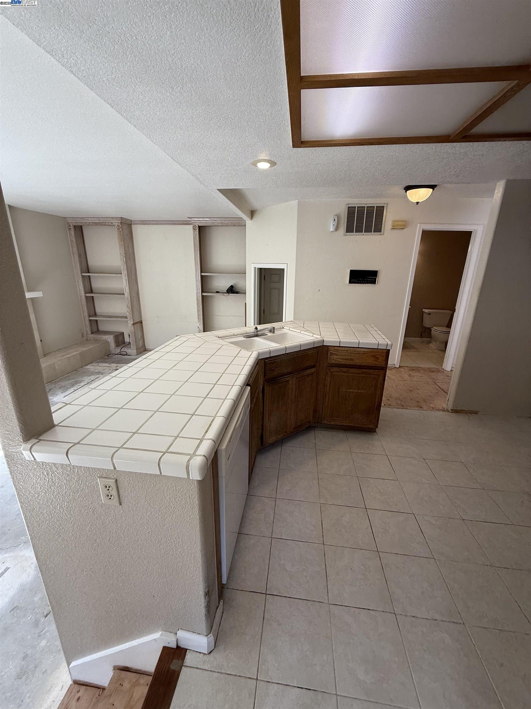 728 Waddell Way, Modesto, California 95357, 3 Bedrooms Bedrooms, ,2 BathroomsBathrooms,Residential,For Sale,728 Waddell Way,41106558