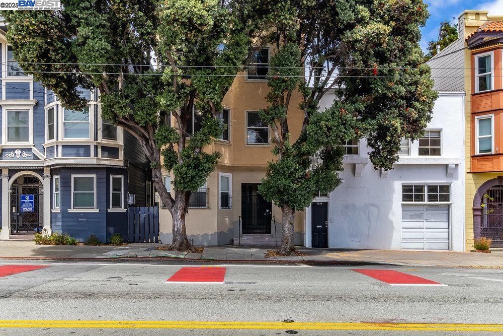 3386 16th Street, San Francisco, California 94114, ,Residential Income,For Sale,3386 16th Street,41106559