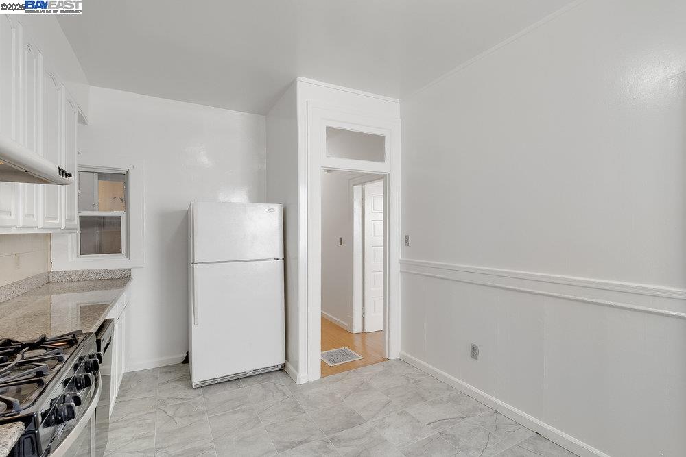 3386 16th Street, San Francisco, California 94114, ,Residential Income,For Sale,3386 16th Street,41106559