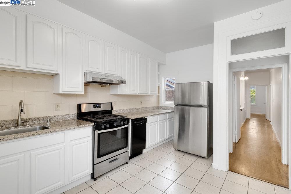 3386 16th Street, San Francisco, California 94114, ,Residential Income,For Sale,3386 16th Street,41106559