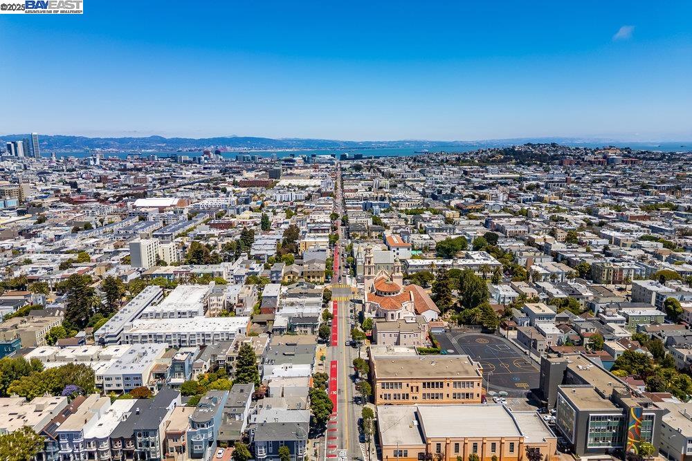 3386 16th Street, San Francisco, California 94114, ,Residential Income,For Sale,3386 16th Street,41106559