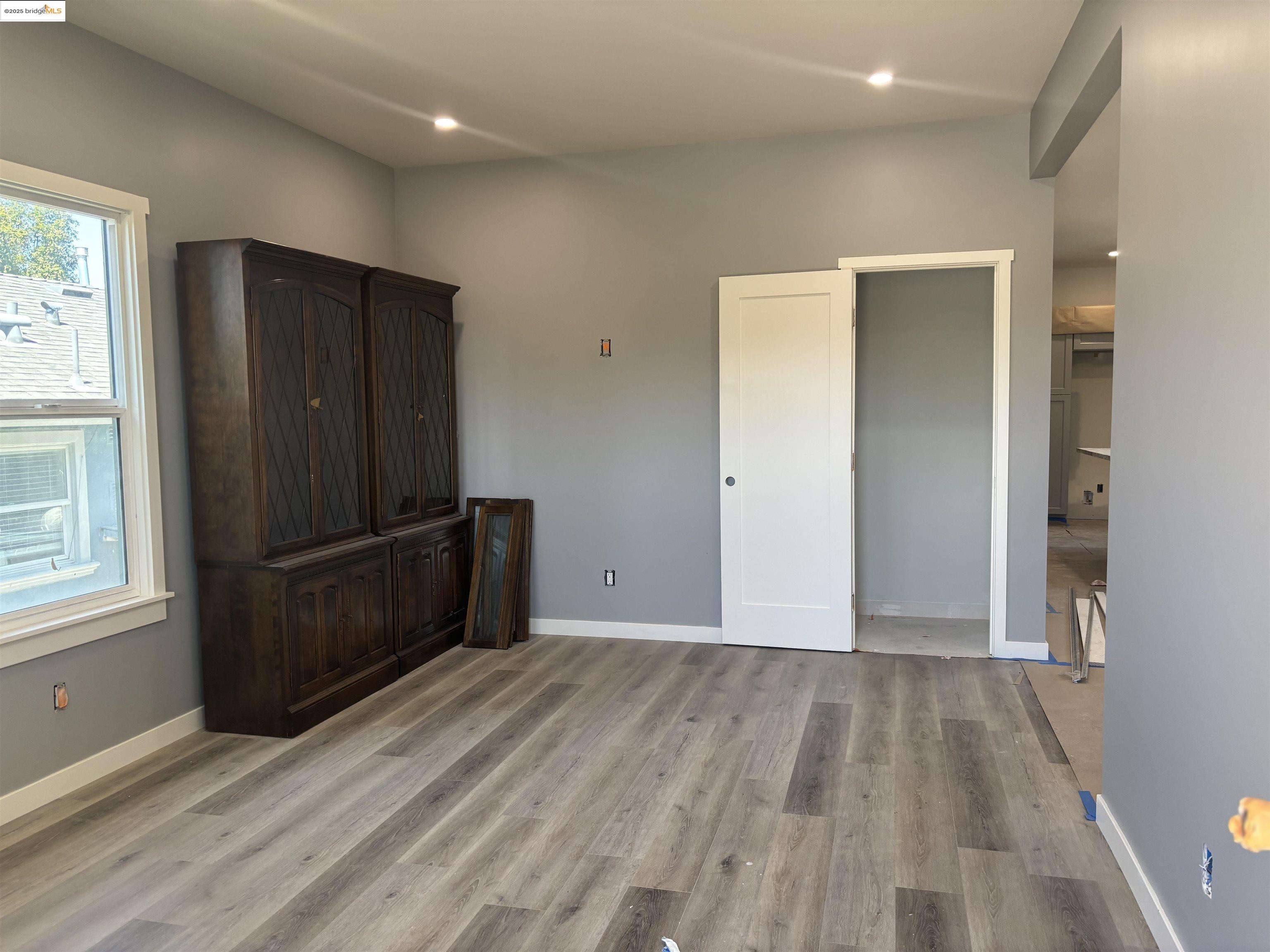 Detail Gallery Image 9 of 9 For 9502 Olive St, Oakland,  CA 94603 - 3 Beds | 1/1 Baths