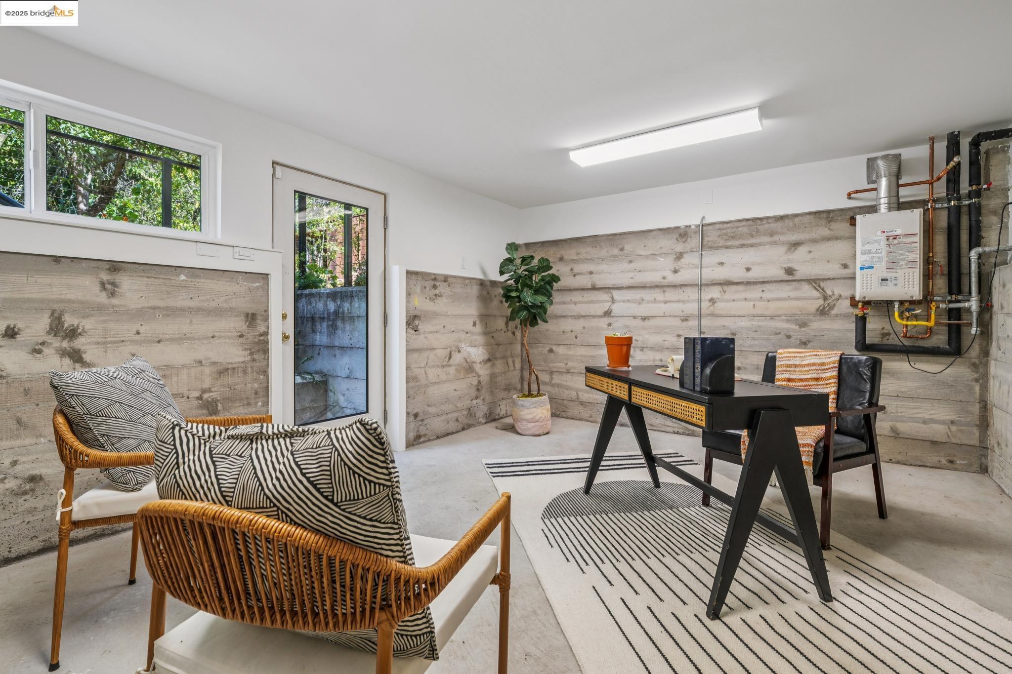 196 Glenwood Glade, Oakland, California 94611, 3 Bedrooms Bedrooms, 6 Rooms Rooms,2 BathroomsBathrooms,Residential,For Sale,196 Glenwood Glade,41106563