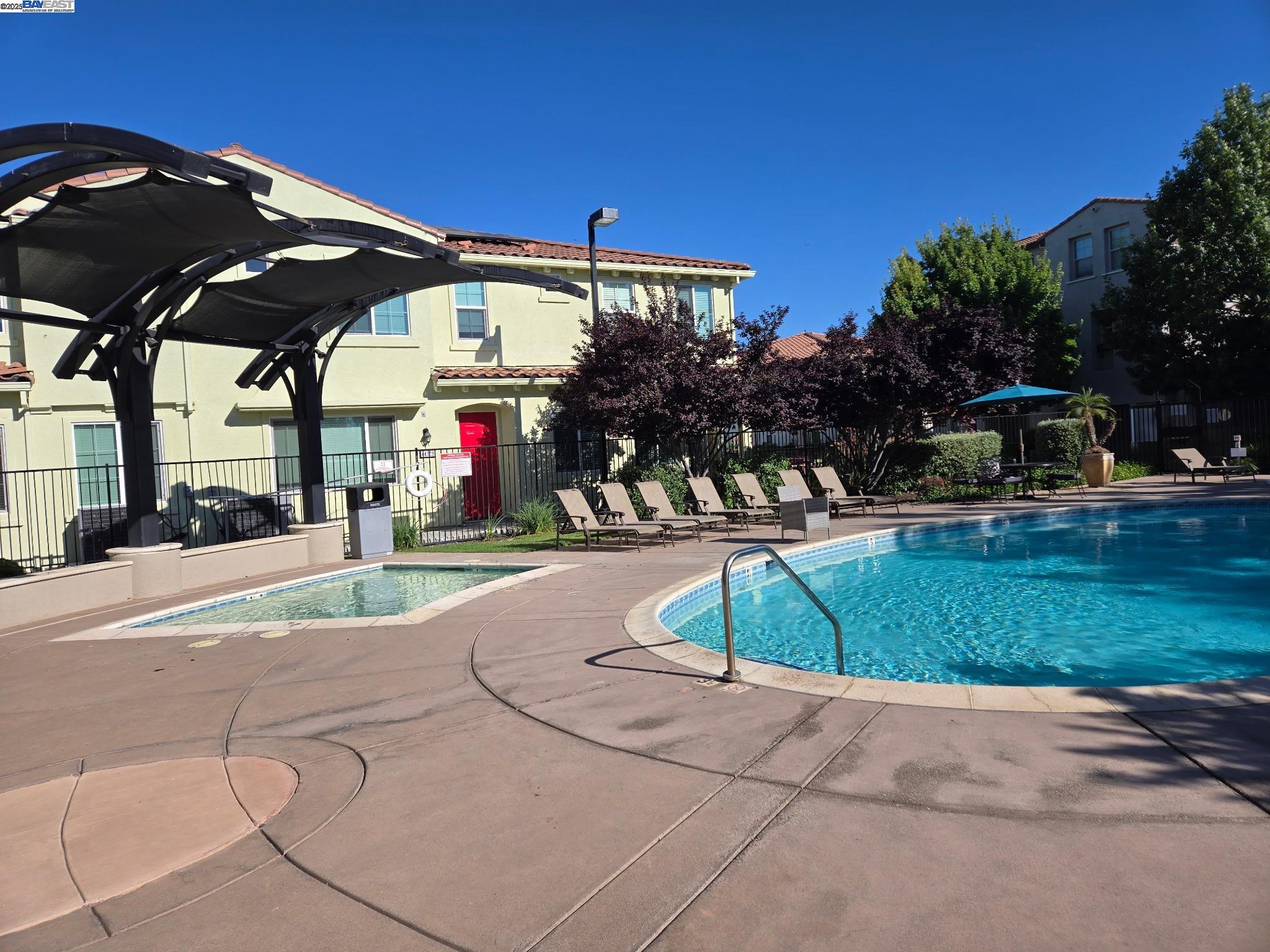 5301 E Commerce Way # 54102, Sacramento, California 95835, 3 Bedrooms Bedrooms, 5 Rooms Rooms,2 BathroomsBathrooms,Residential,For Sale,5301 E Commerce Way # 54102,41106566