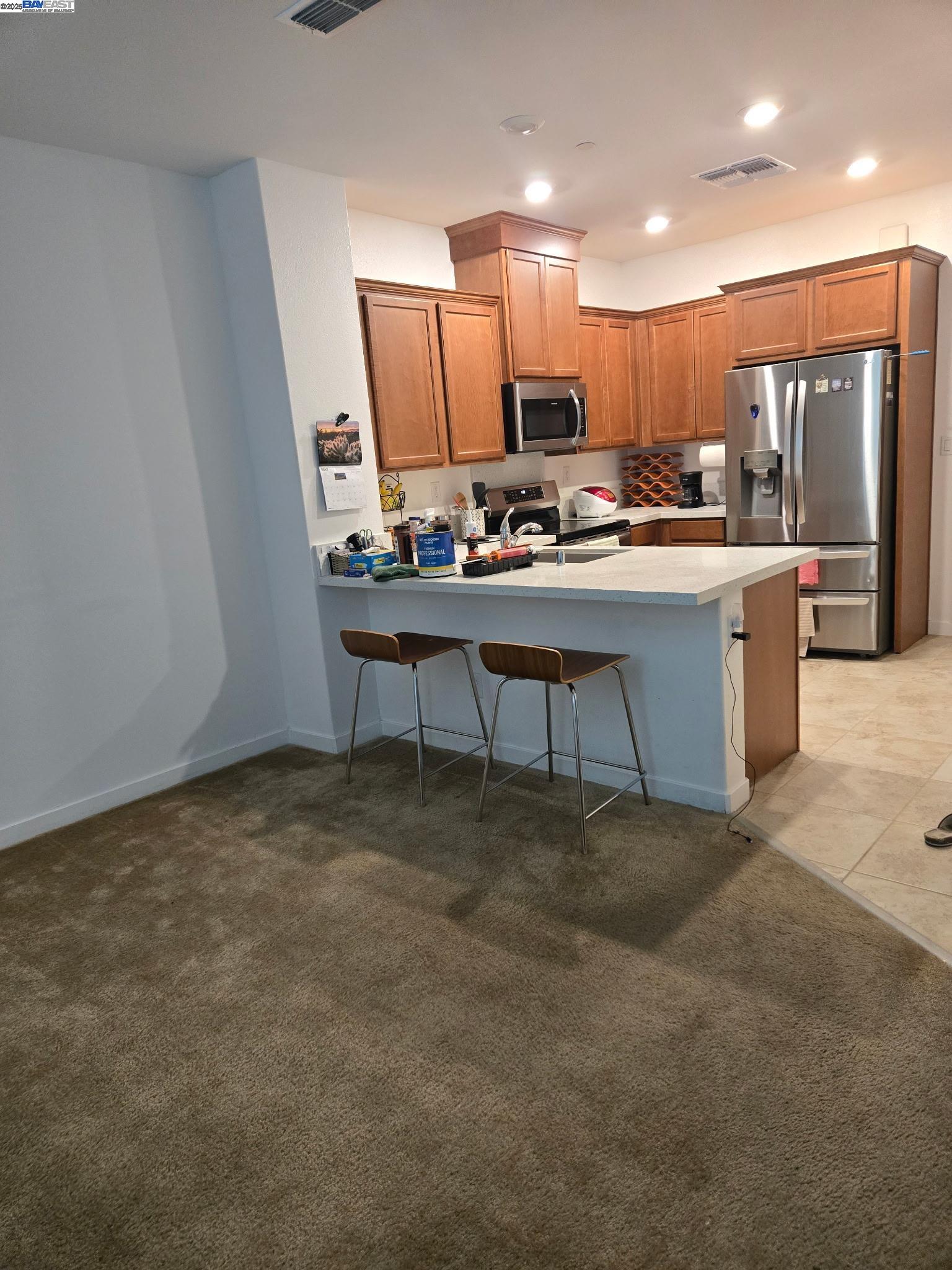 5301 E Commerce Way # 54102, Sacramento, California 95835, 3 Bedrooms Bedrooms, 5 Rooms Rooms,2 BathroomsBathrooms,Residential,For Sale,5301 E Commerce Way # 54102,41106566