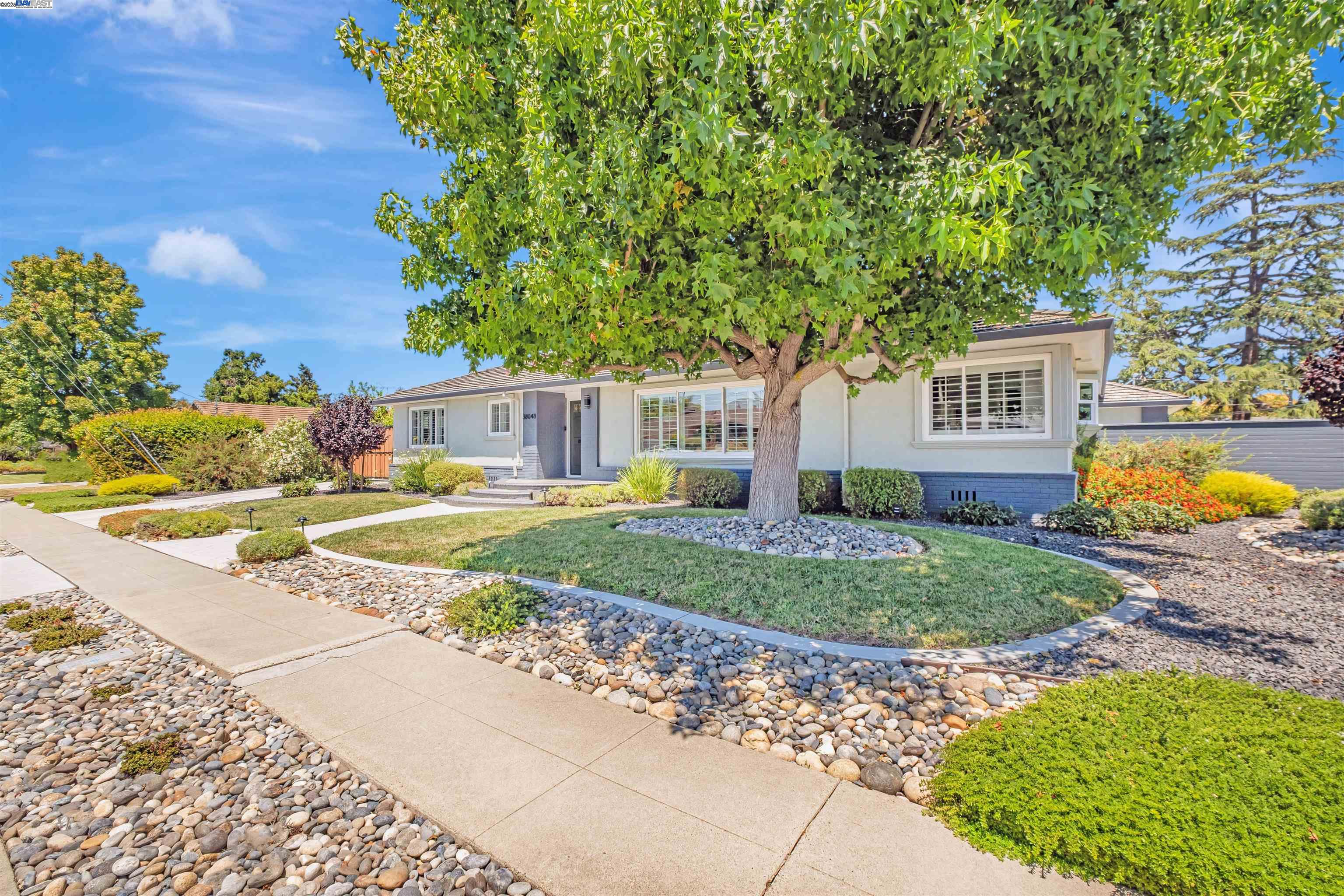 38048 Glenmoor Dr, Fremont, California 94536, 3 Bedrooms Bedrooms, 5 Rooms Rooms,3 BathroomsBathrooms,Residential,For Sale,38048 Glenmoor Dr,41106567