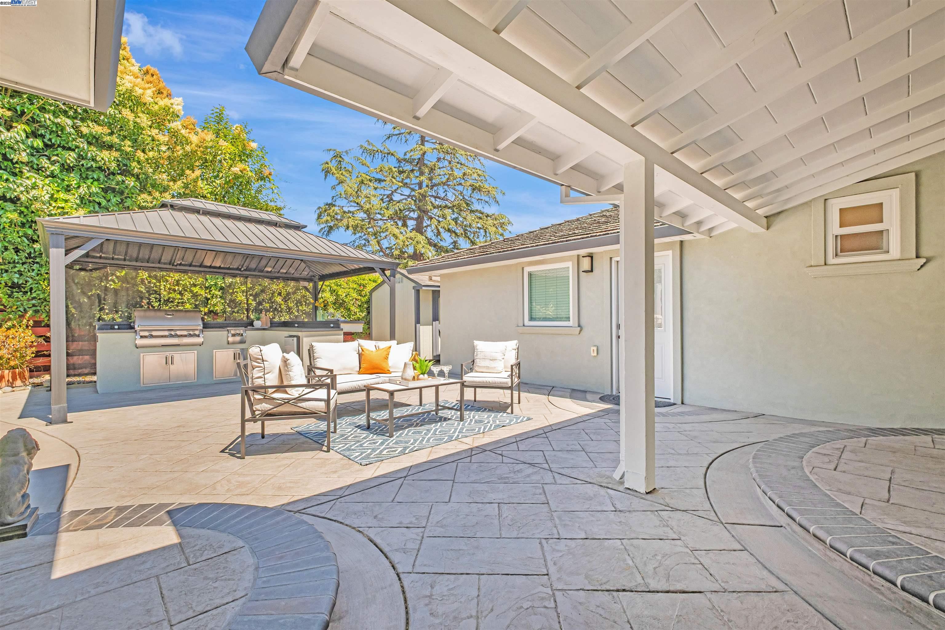 38048 Glenmoor Dr, Fremont, California 94536, 3 Bedrooms Bedrooms, 5 Rooms Rooms,3 BathroomsBathrooms,Residential,For Sale,38048 Glenmoor Dr,41106567