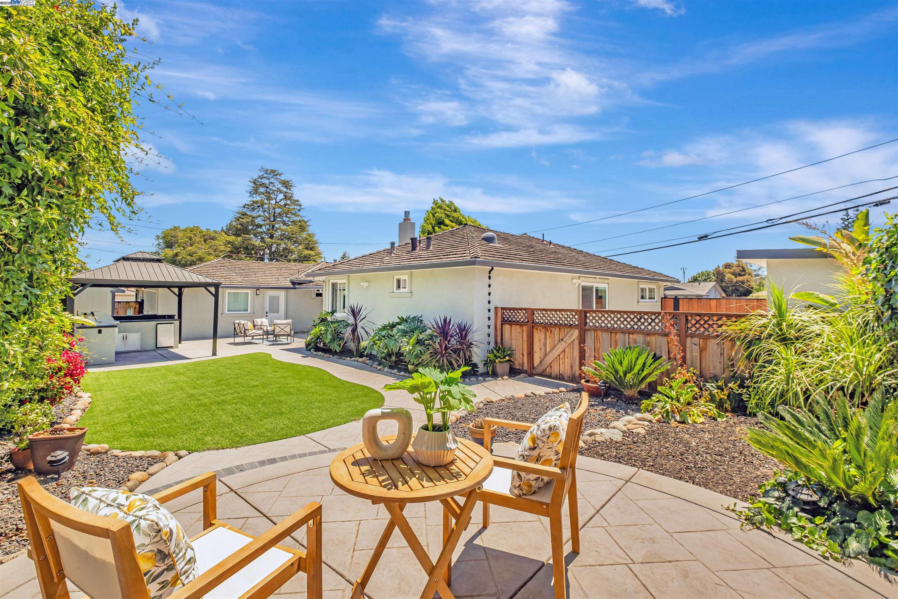 38048 Glenmoor Dr, Fremont, California 94536, 3 Bedrooms Bedrooms, 5 Rooms Rooms,3 BathroomsBathrooms,Residential,For Sale,38048 Glenmoor Dr,41106567