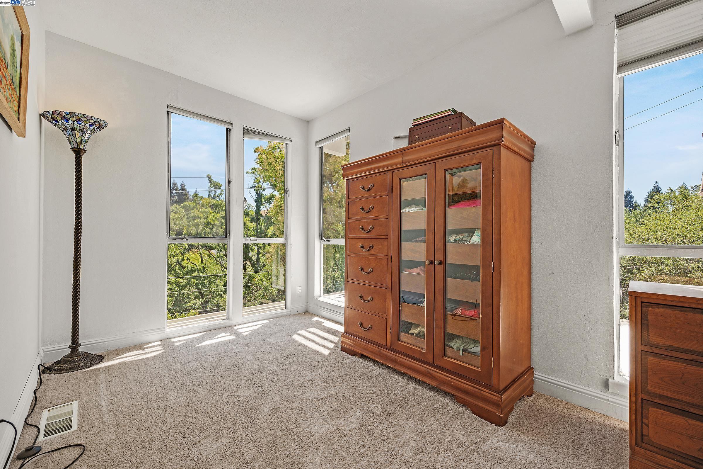 1923 Green Valley Rd, Alamo, California 94507, 4 Bedrooms Bedrooms, 9 Rooms Rooms,3 BathroomsBathrooms,Residential,For Sale,1923 Green Valley Rd,41106569