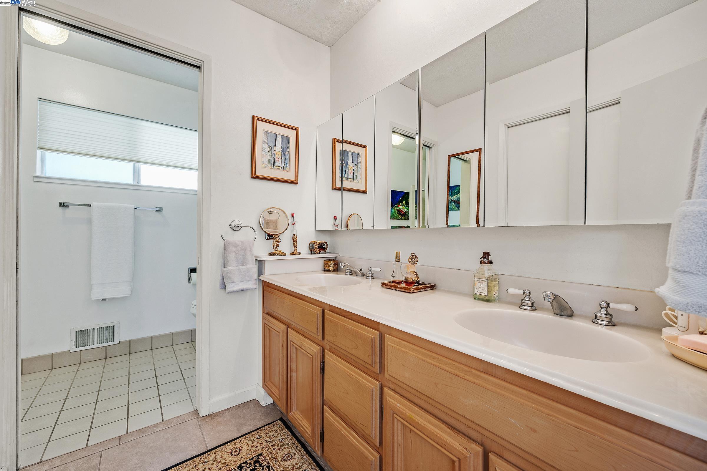 1923 Green Valley Rd, Alamo, California 94507, 4 Bedrooms Bedrooms, 9 Rooms Rooms,3 BathroomsBathrooms,Residential,For Sale,1923 Green Valley Rd,41106569