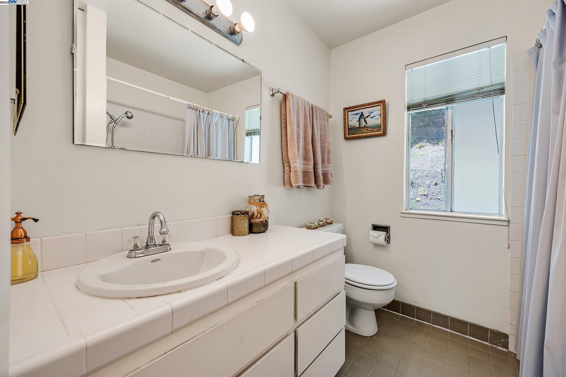 1923 Green Valley Rd, Alamo, California 94507, 4 Bedrooms Bedrooms, 9 Rooms Rooms,3 BathroomsBathrooms,Residential,For Sale,1923 Green Valley Rd,41106569