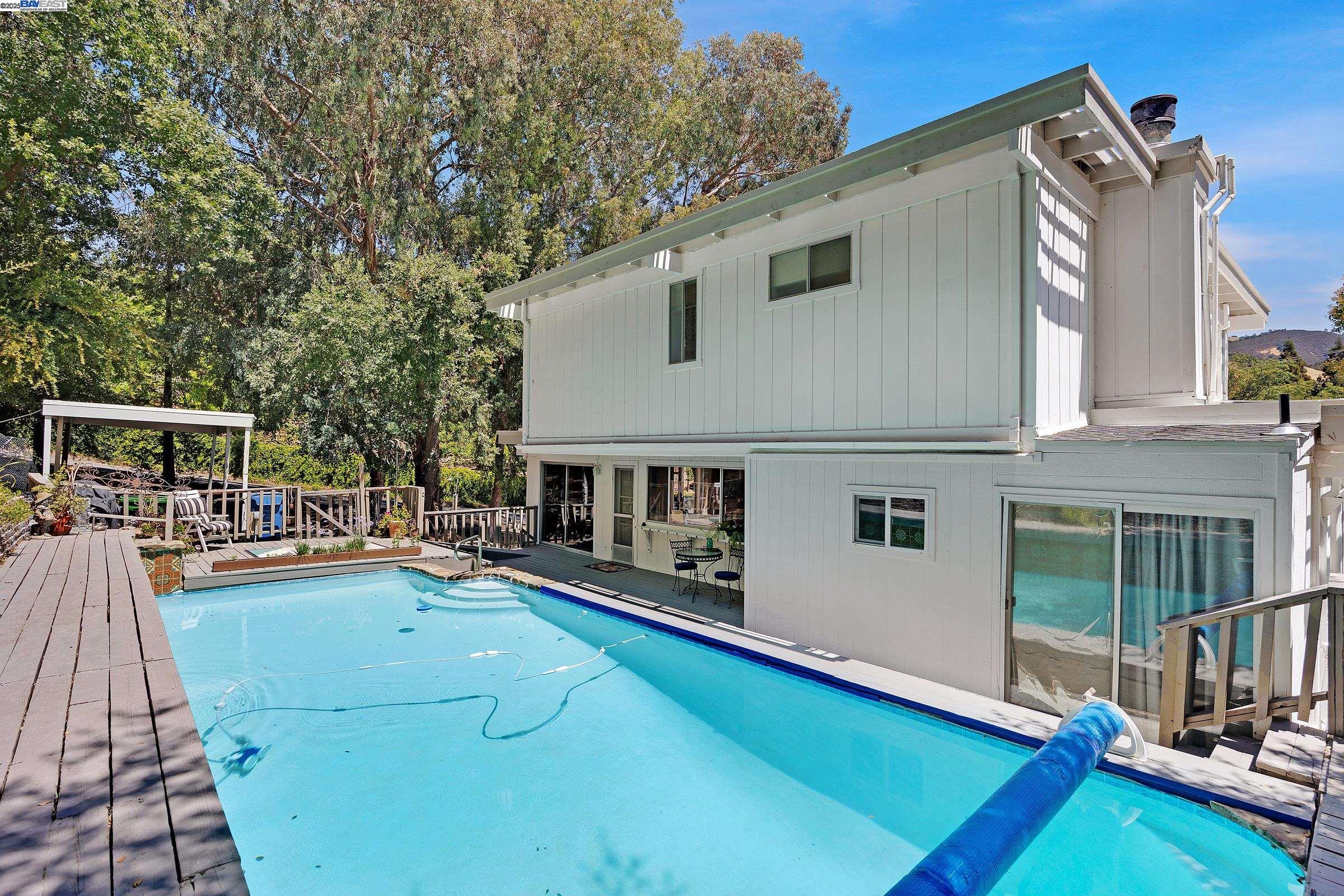 1923 Green Valley Rd, Alamo, California 94507, 4 Bedrooms Bedrooms, 9 Rooms Rooms,3 BathroomsBathrooms,Residential,For Sale,1923 Green Valley Rd,41106569