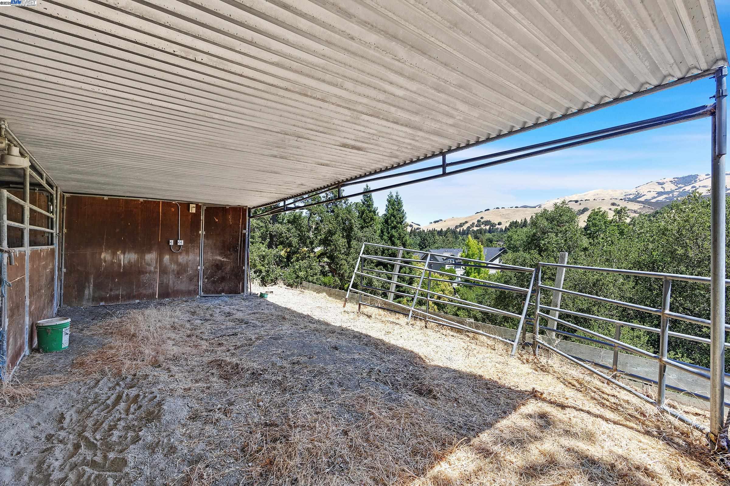 1923 Green Valley Rd, Alamo, California 94507, 4 Bedrooms Bedrooms, 9 Rooms Rooms,3 BathroomsBathrooms,Residential,For Sale,1923 Green Valley Rd,41106569