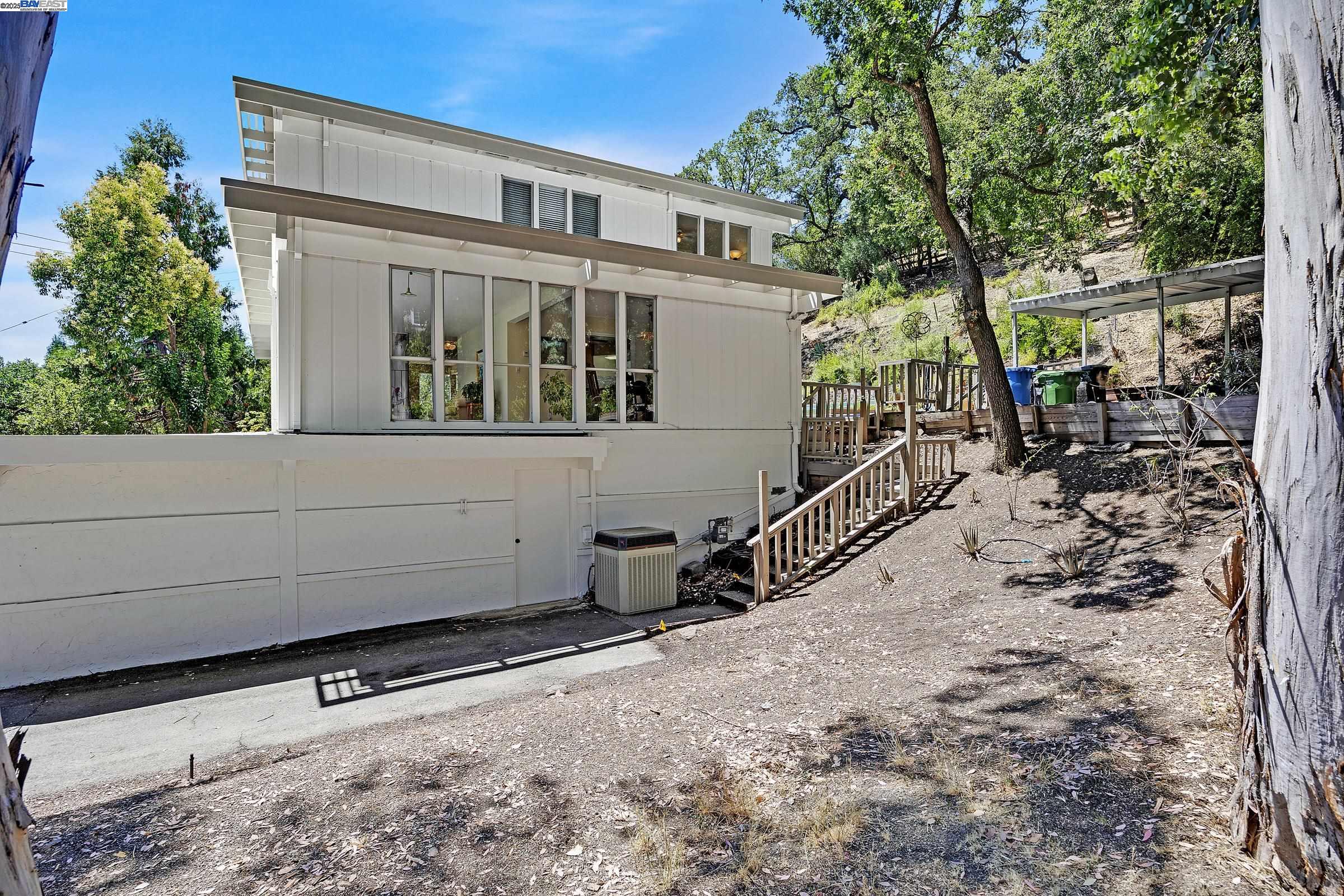 1923 Green Valley Rd, Alamo, California 94507, 4 Bedrooms Bedrooms, 9 Rooms Rooms,3 BathroomsBathrooms,Residential,For Sale,1923 Green Valley Rd,41106569