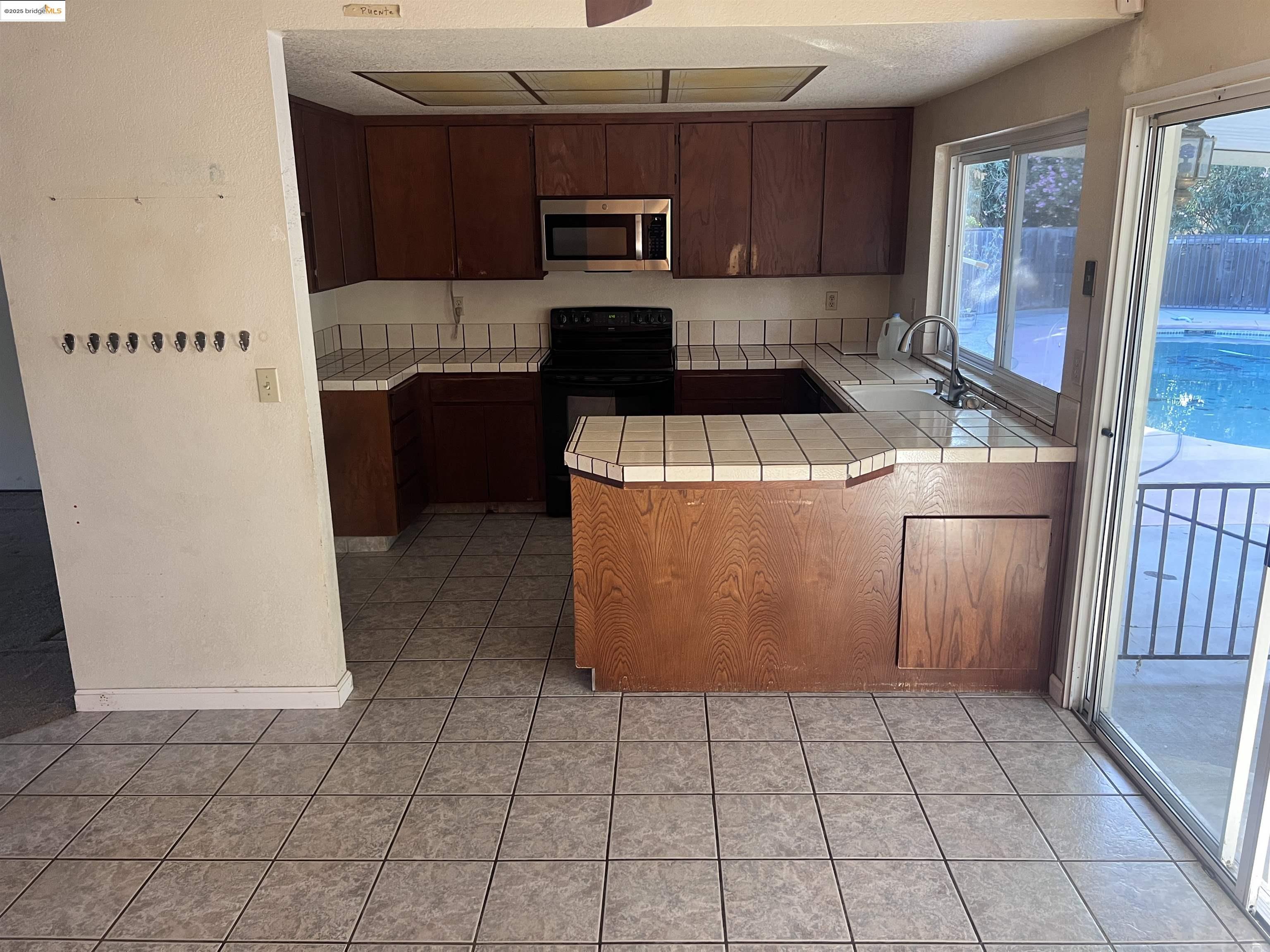 19 LISA COURT, Brentwood, California 94513, 4 Bedrooms Bedrooms, 9 Rooms Rooms,2 BathroomsBathrooms,Residential,For Sale,19 LISA COURT,41106570