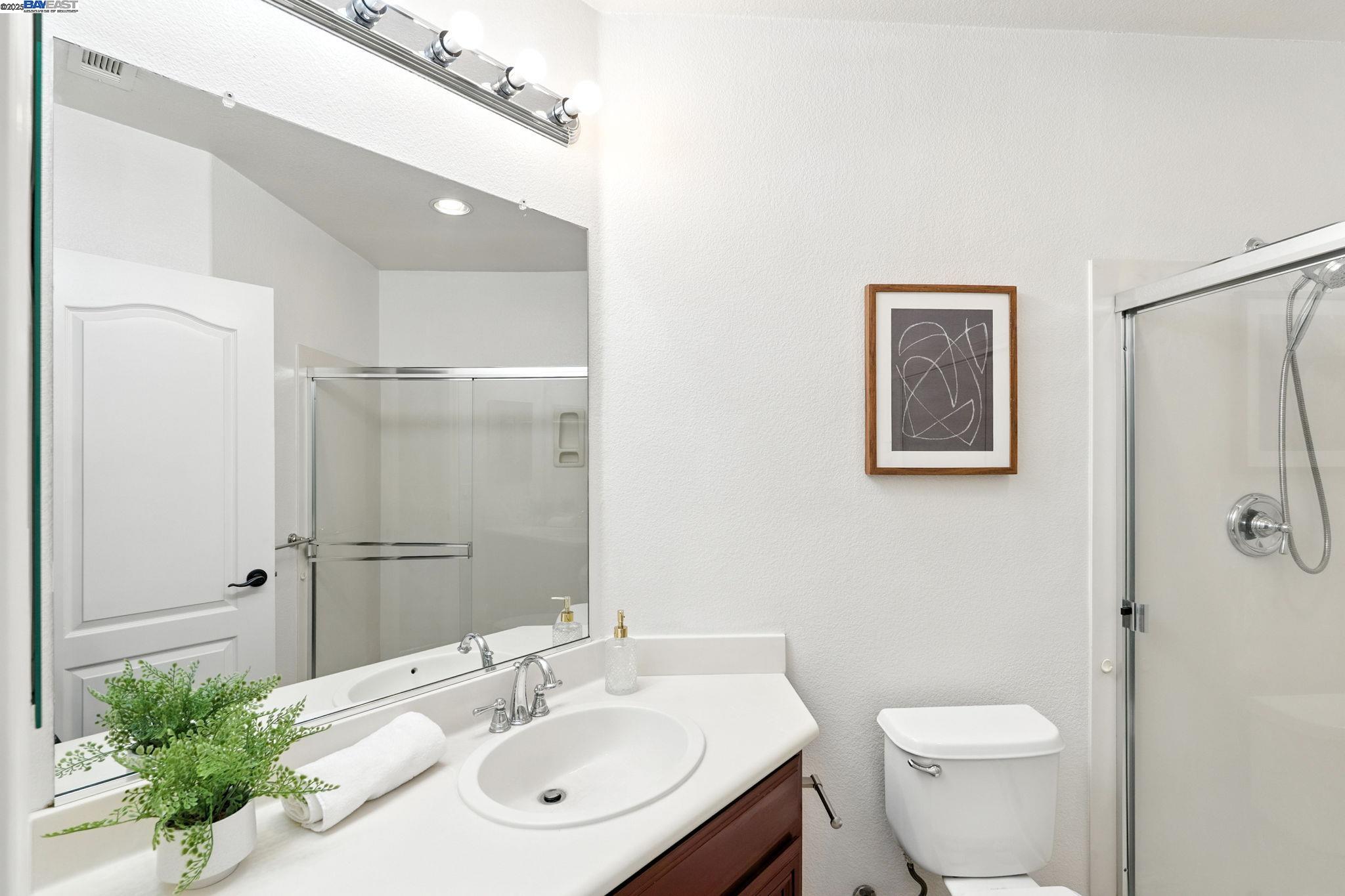 3909 Danbury Way, Fairfield, California 94533, 5 Bedrooms Bedrooms, 10 Rooms Rooms,3 BathroomsBathrooms,Residential,For Sale,3909 Danbury Way,41106572