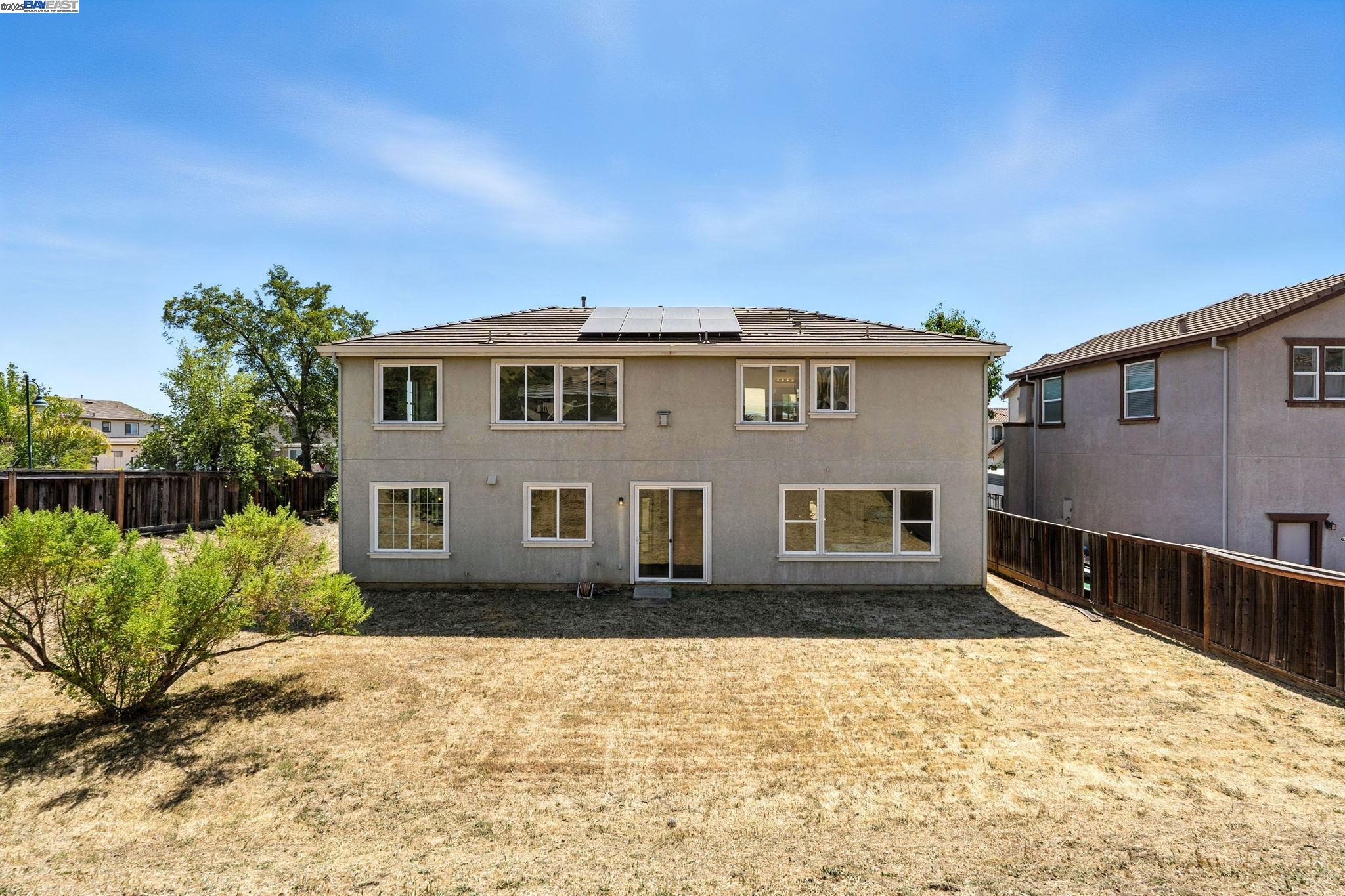 3909 Danbury Way, Fairfield, California 94533, 5 Bedrooms Bedrooms, 10 Rooms Rooms,3 BathroomsBathrooms,Residential,For Sale,3909 Danbury Way,41106572