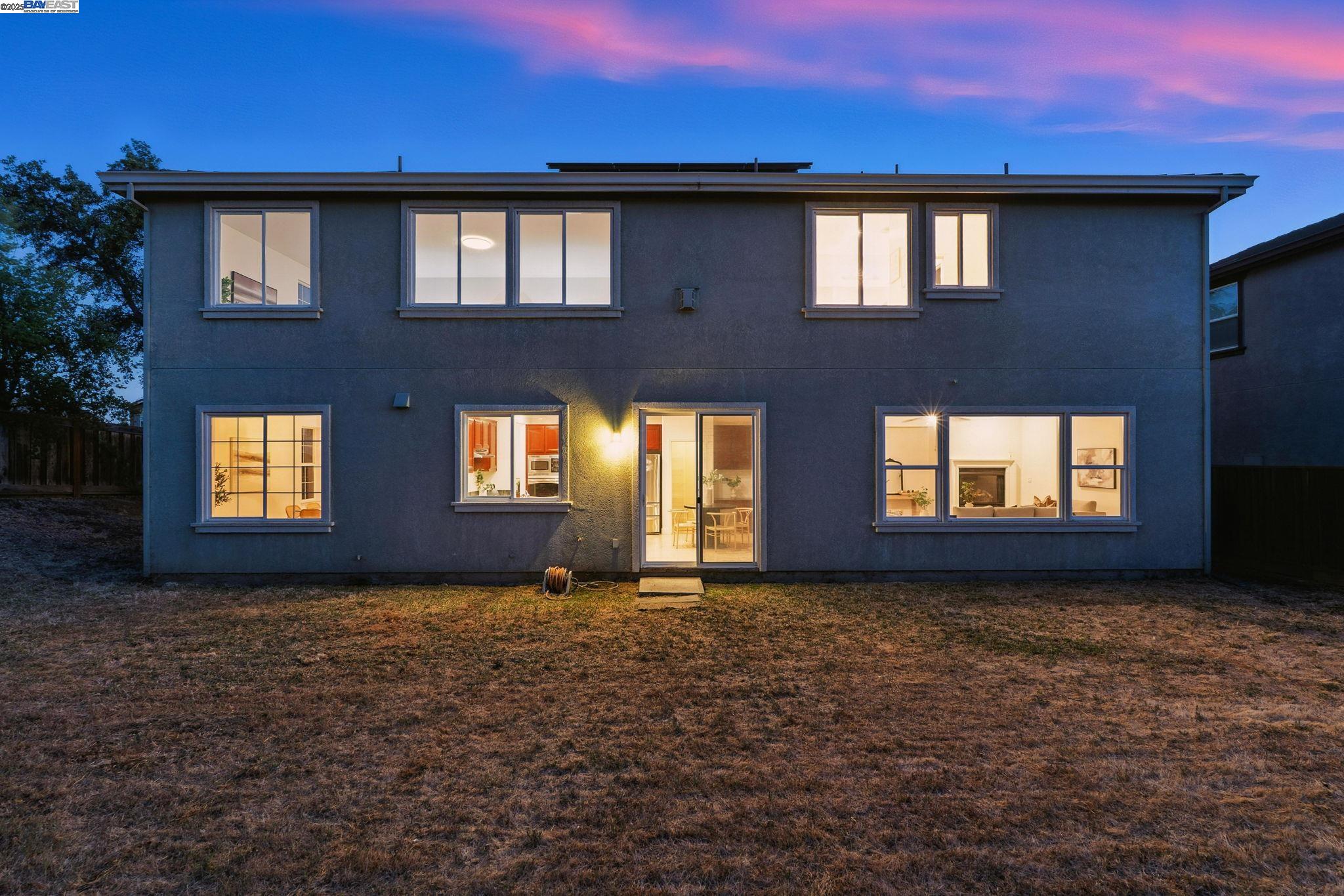 3909 Danbury Way, Fairfield, California 94533, 5 Bedrooms Bedrooms, 10 Rooms Rooms,3 BathroomsBathrooms,Residential,For Sale,3909 Danbury Way,41106572