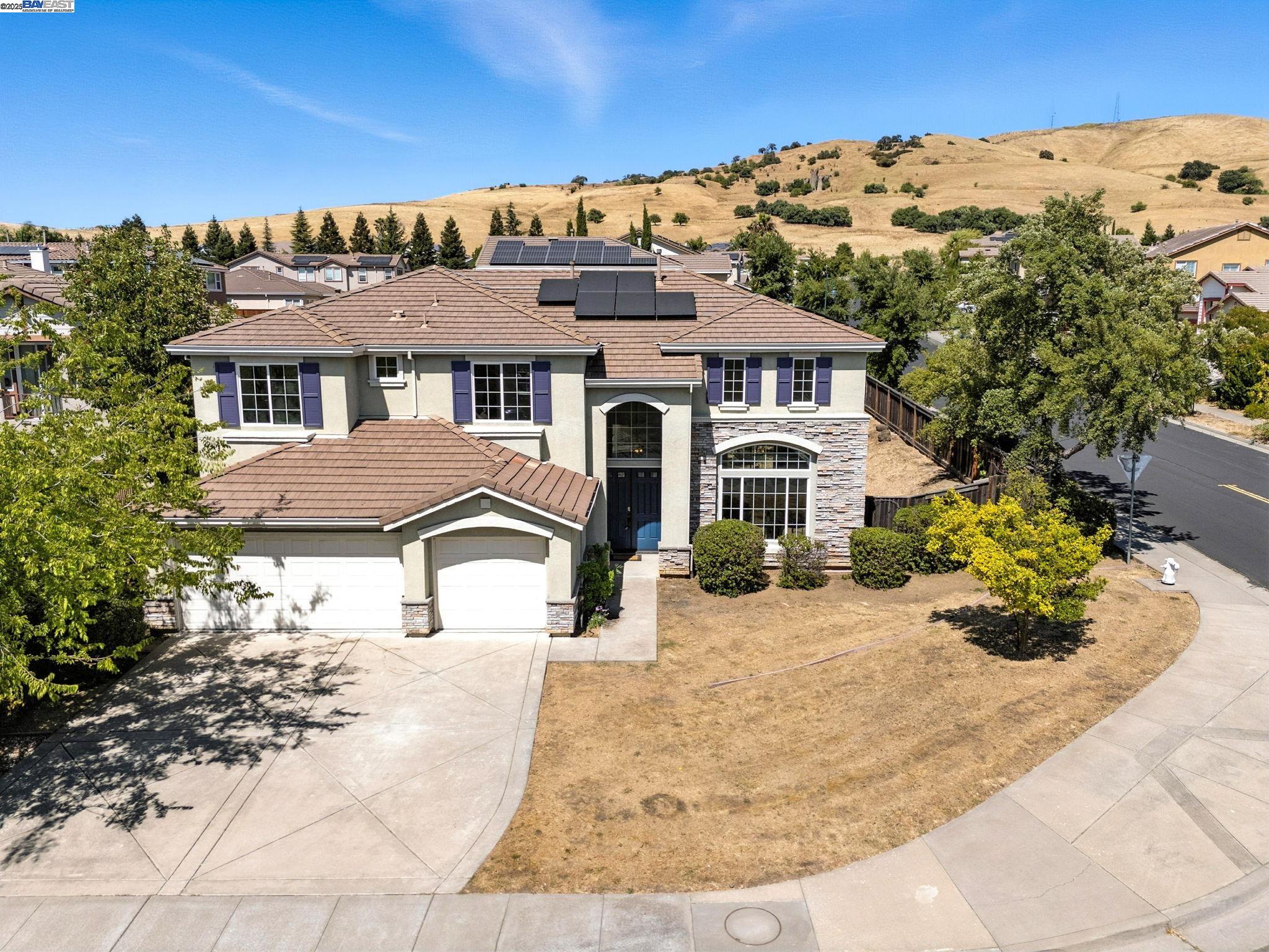 3909 Danbury Way, Fairfield, California 94533, 5 Bedrooms Bedrooms, 10 Rooms Rooms,3 BathroomsBathrooms,Residential,For Sale,3909 Danbury Way,41106572