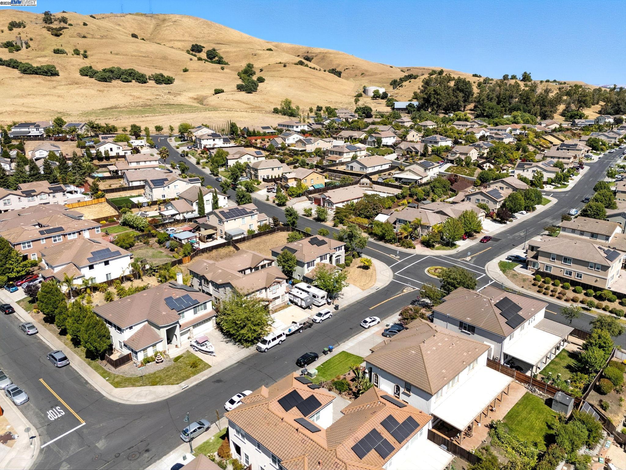 3909 Danbury Way, Fairfield, California 94533, 5 Bedrooms Bedrooms, 10 Rooms Rooms,3 BathroomsBathrooms,Residential,For Sale,3909 Danbury Way,41106572