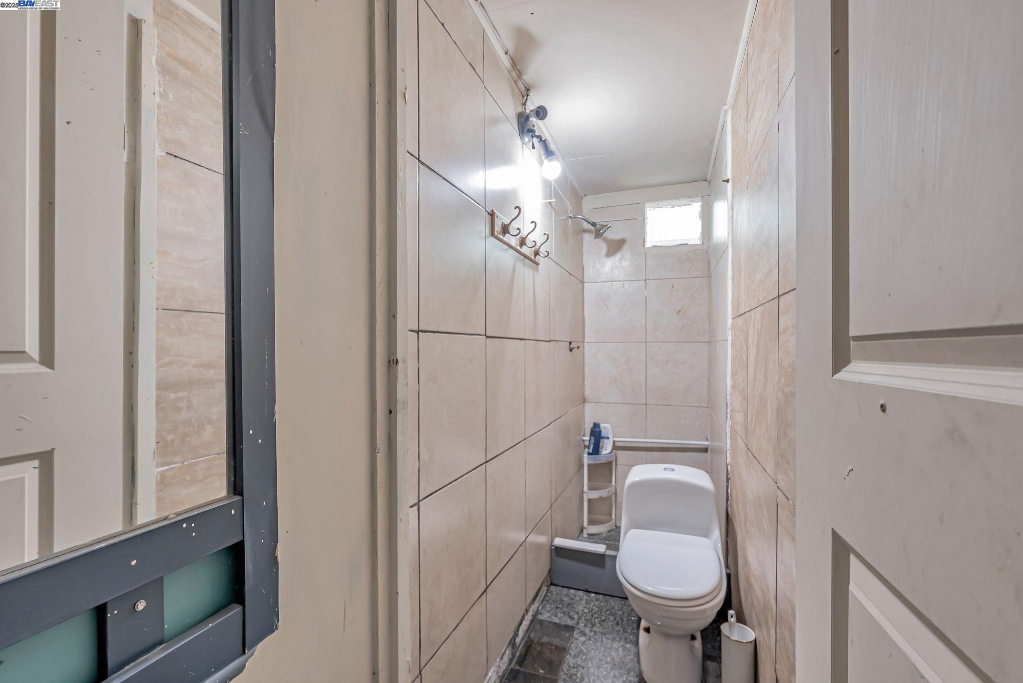 Detail Gallery Image 20 of 55 For 1706-1704 Center St, Oakland,  CA 94607 - – Beds | – Baths