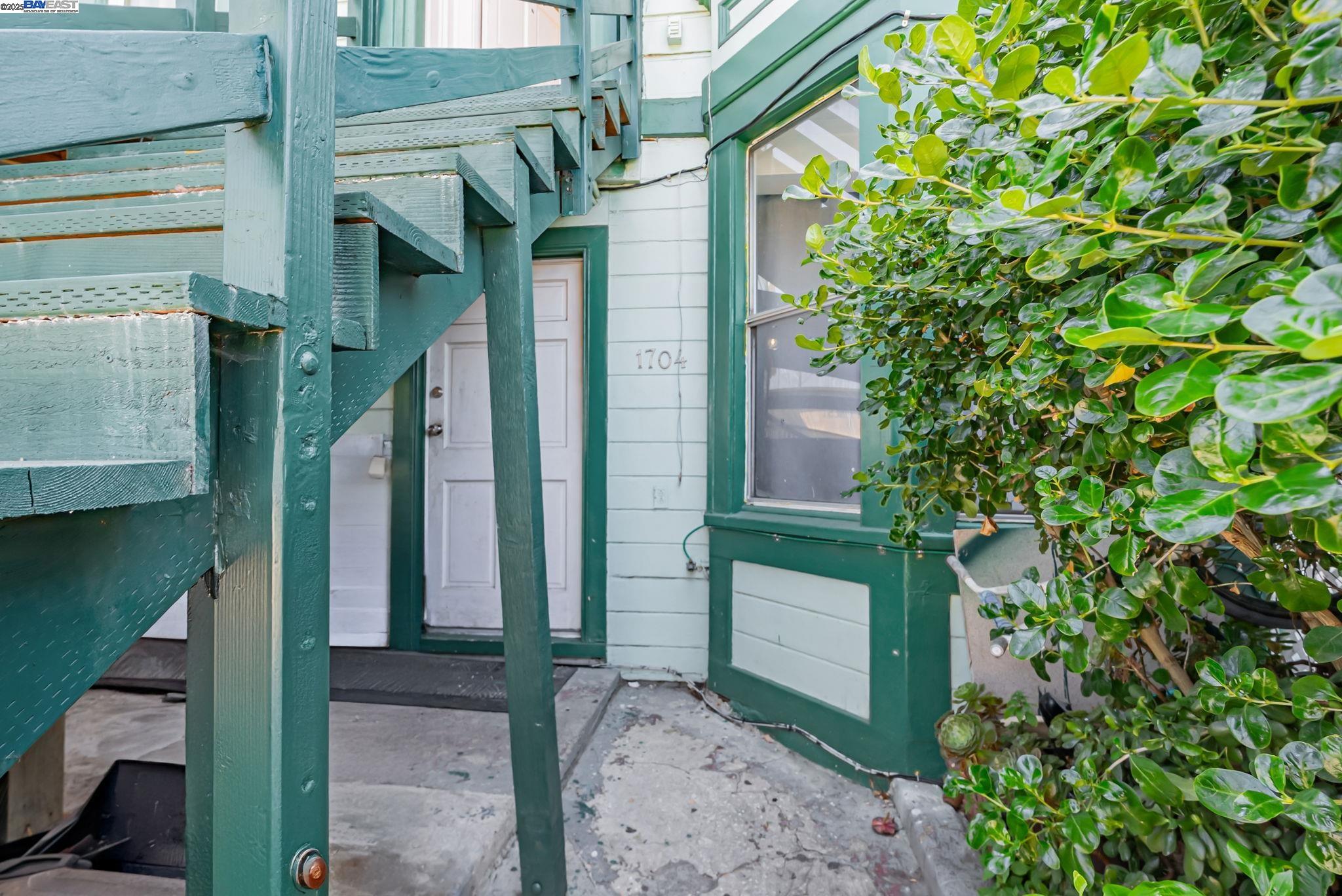 Detail Gallery Image 30 of 55 For 1706-1704 Center St, Oakland,  CA 94607 - – Beds | – Baths