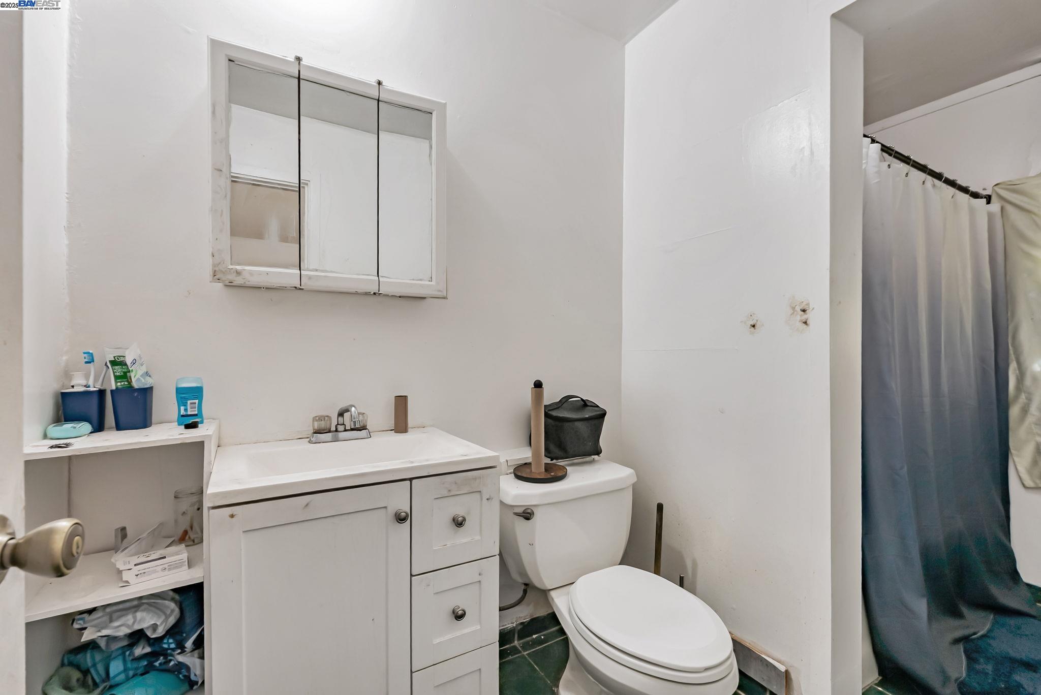 Detail Gallery Image 48 of 55 For 1706-1704 Center St, Oakland,  CA 94607 - – Beds | – Baths